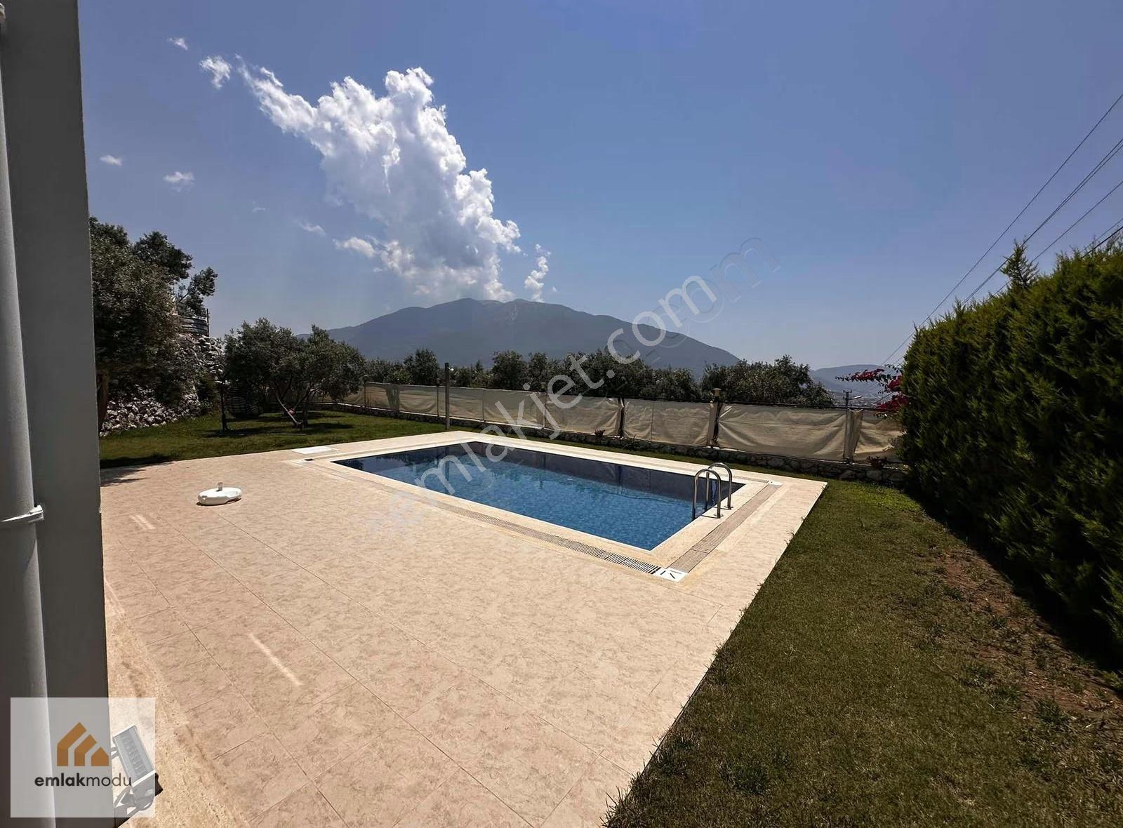 Karaçulha Aylık Ödemeli Deniz Manzaralı Kiralık Süperlüx Villa - Görsel 24
