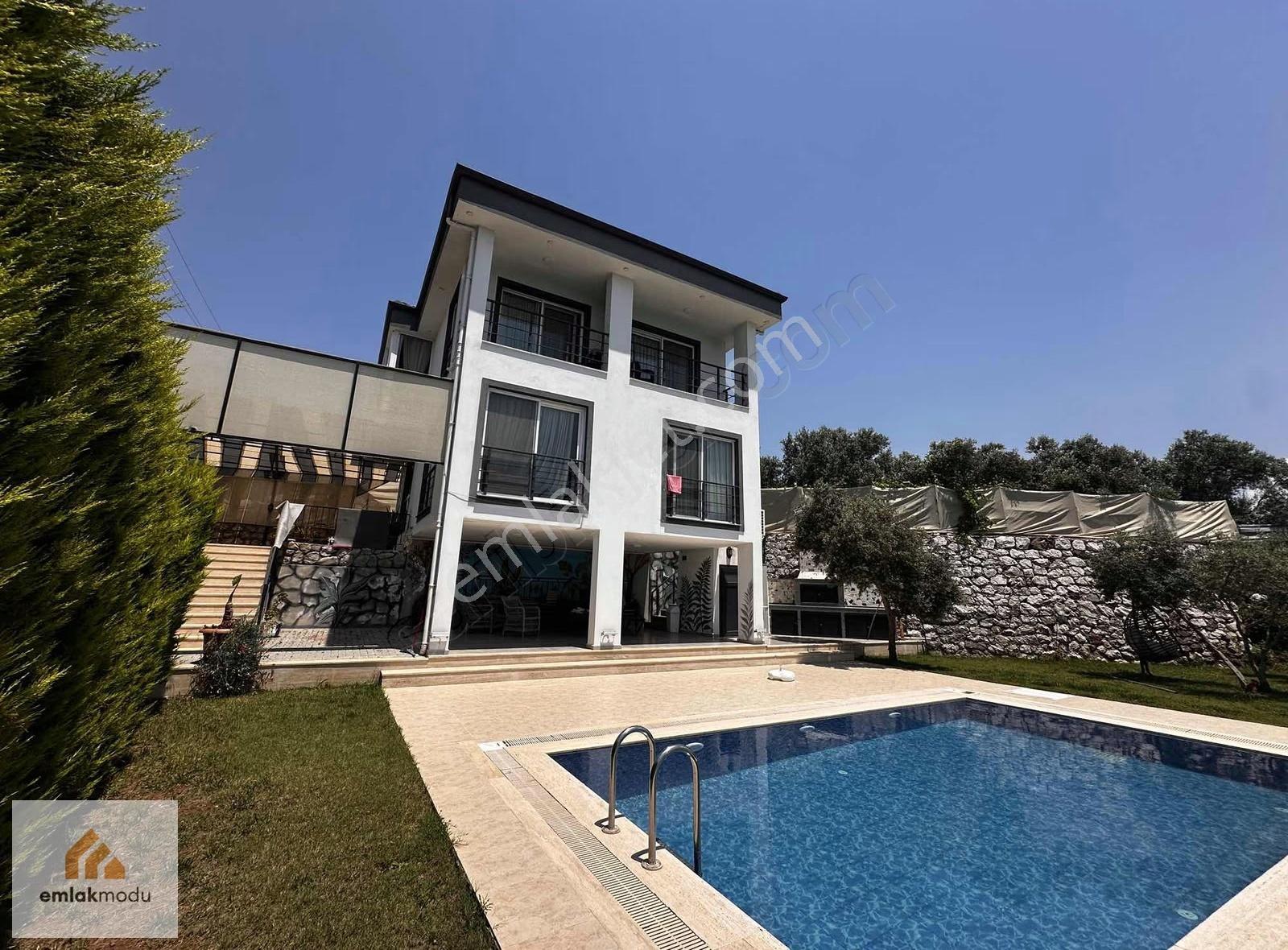 Karaçulha Aylık Ödemeli Deniz Manzaralı Kiralık Süperlüx Villa - Görsel 16