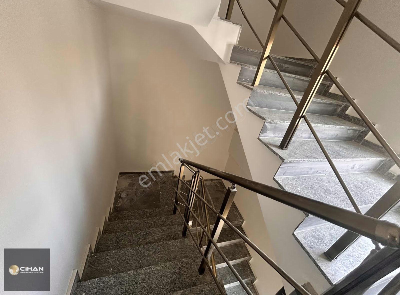 Merkezde Kiralık Ofis - Görsel 14