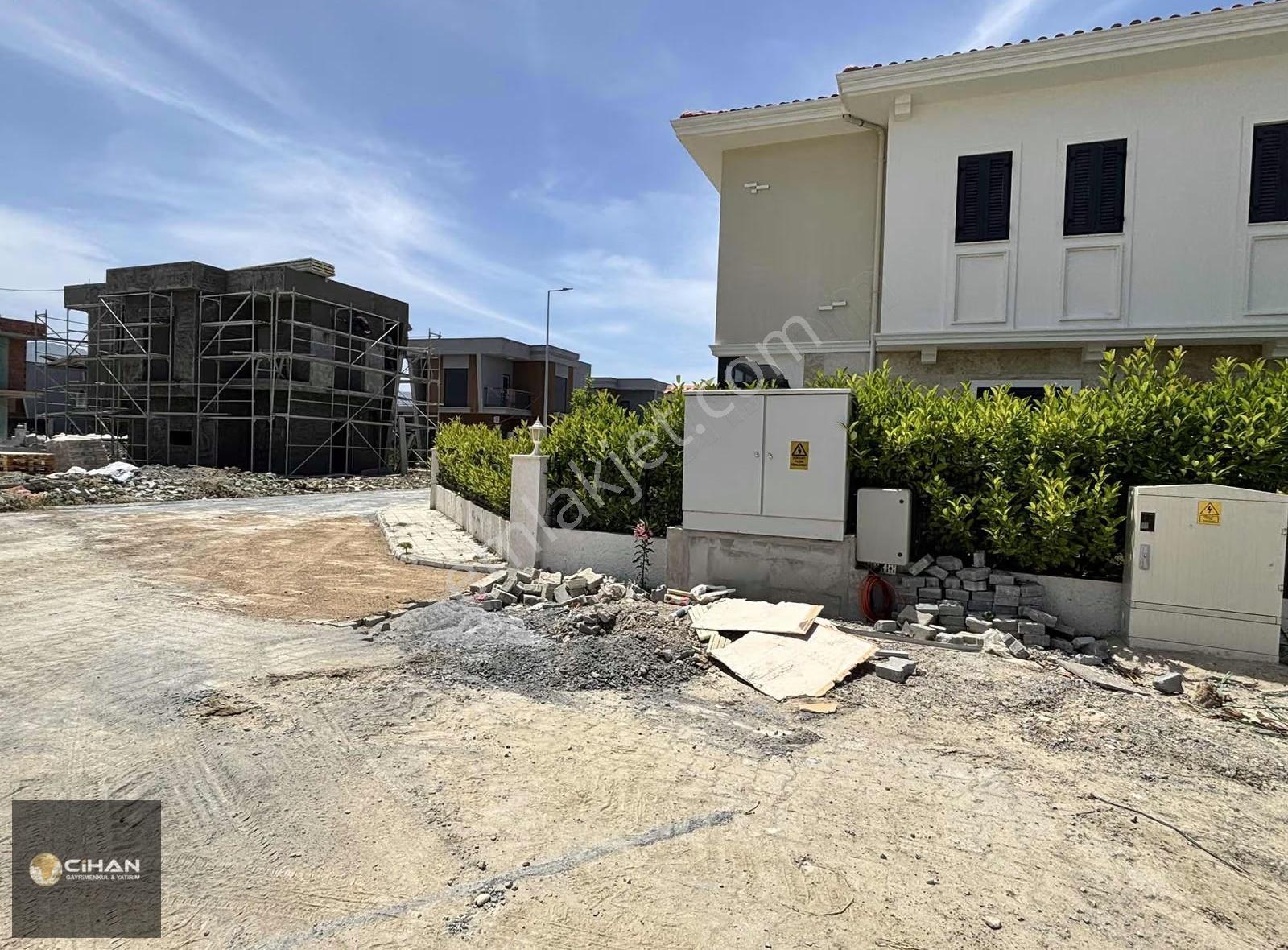 Davutlar Sahil Site İçi 130 M2 Dükkan - Görsel 3