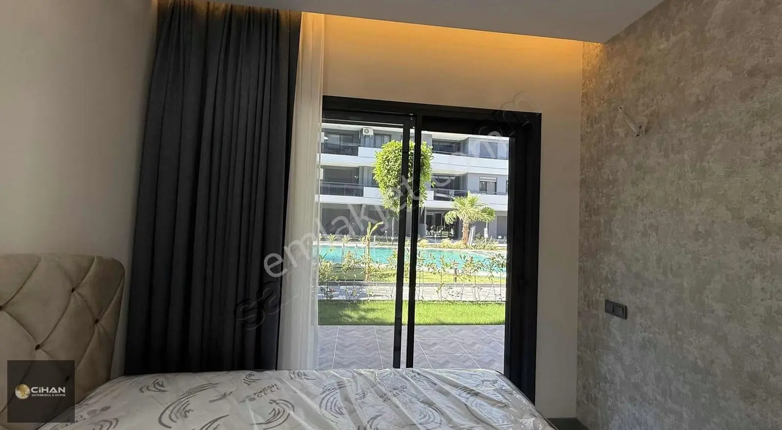 Denize 500 Metre Havuzlu Sitede Kiralık 2+1 - Görsel 4