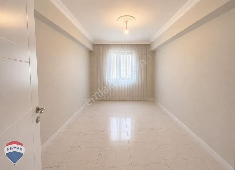 Kaynarca Konak Geniş 3+1 Daire Remax Mavi Tuncay Şen'den - Görsel 20