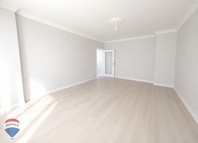 Kaynarca Konak Geniş 3+1 Daire Remax Mavi Tuncay Şen'den - Görsel 12