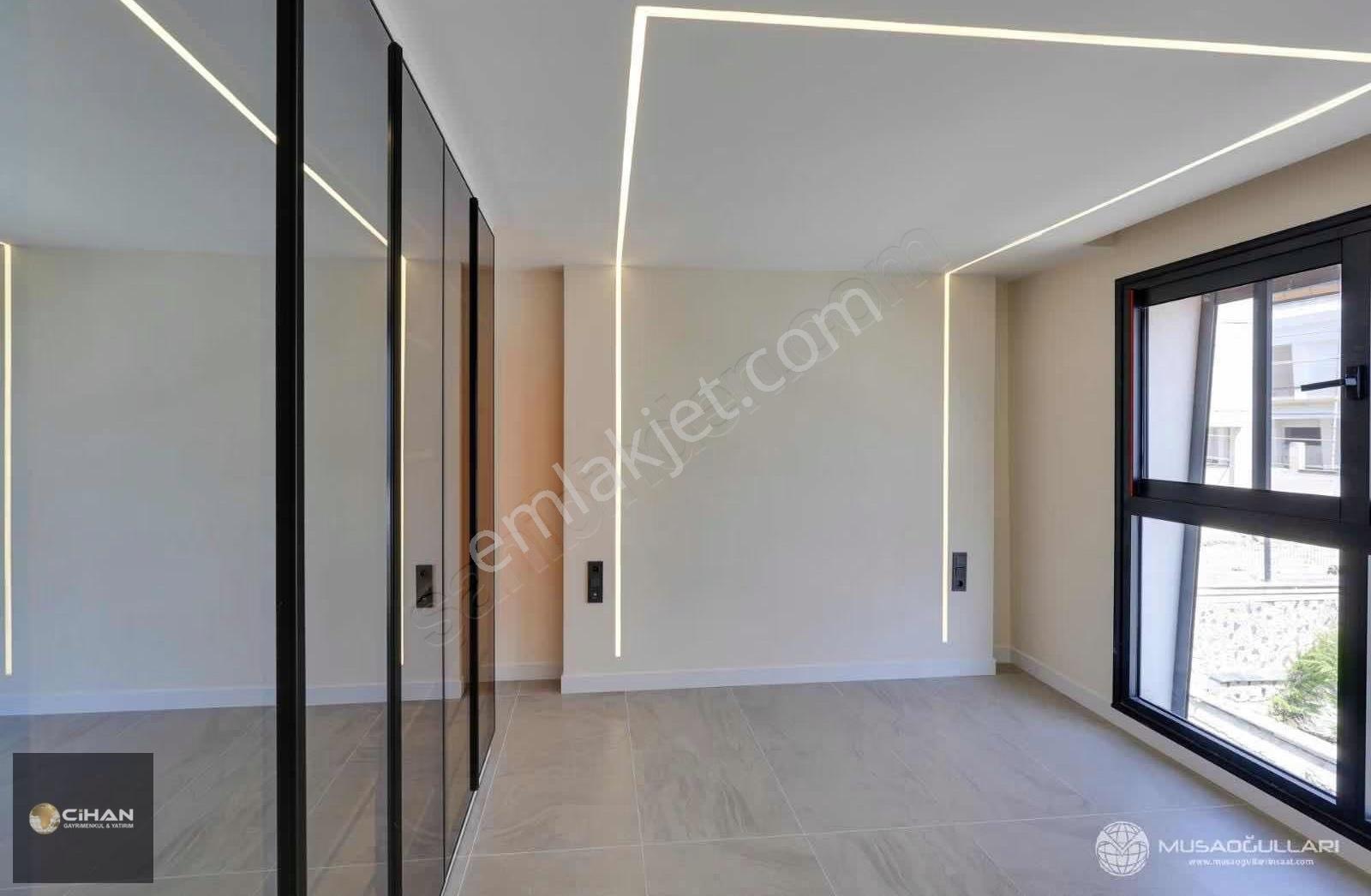 Kuşadası'nda Özel Havuzlu Müstalik Villa - Görsel 9