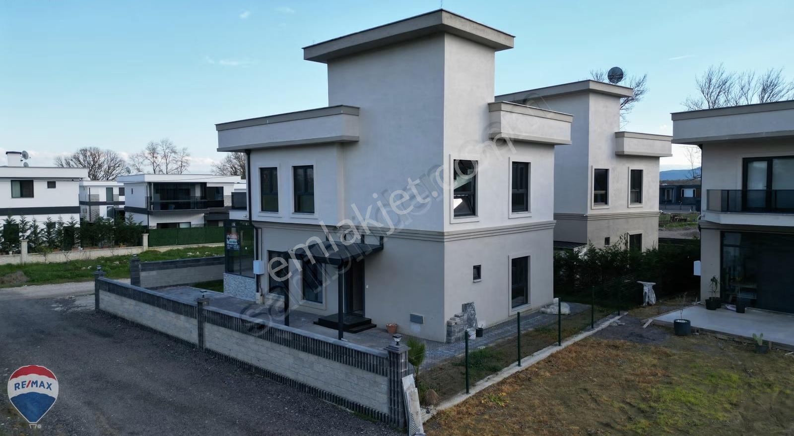 Karapınar'da Kiralık 4+1 Müstakil Villa - Görsel 6