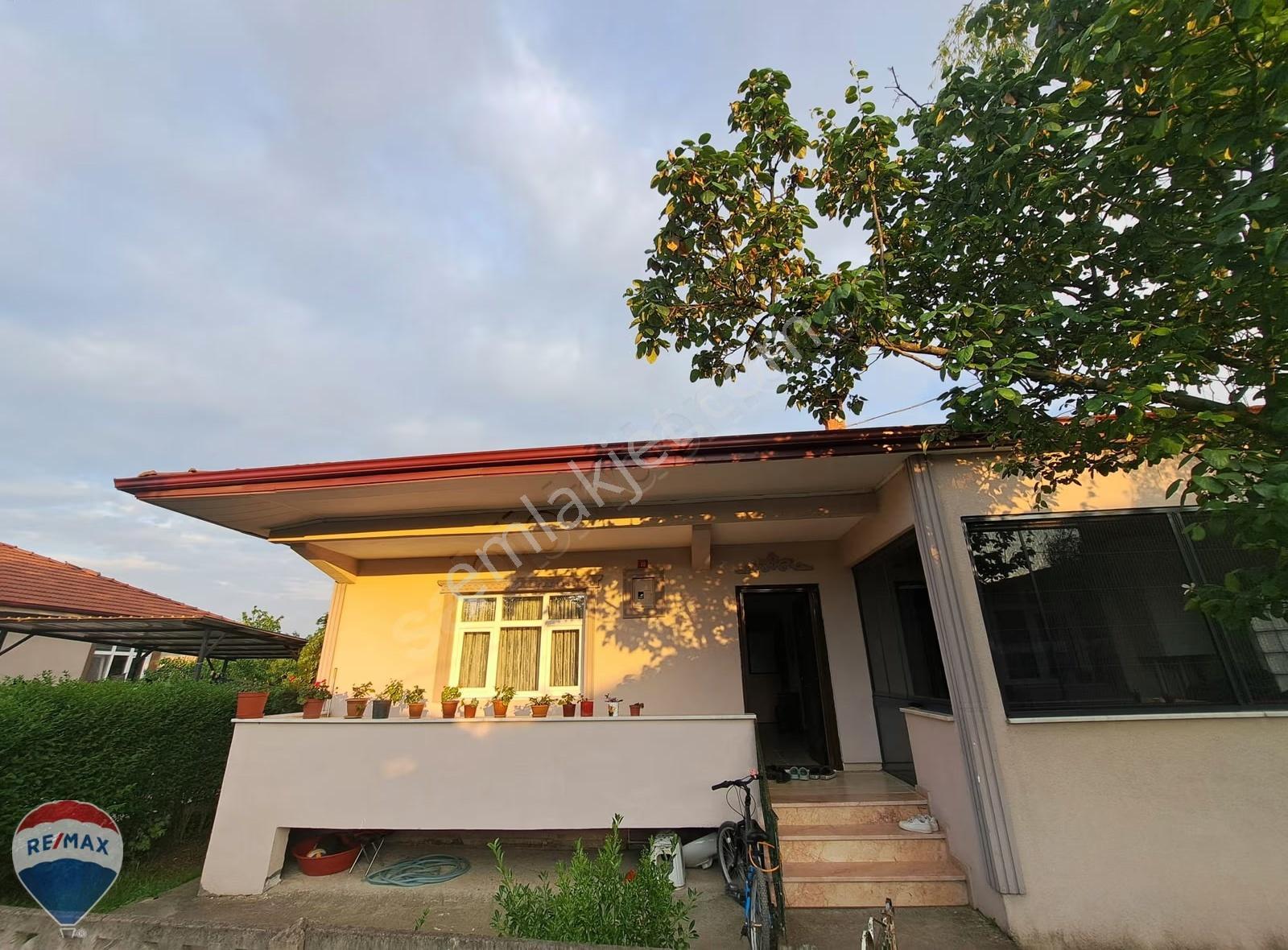 Remax Mavi'den Adapazarı'na 10 Dk. 342 M² Arsada Müstakil Ev - Görsel 29