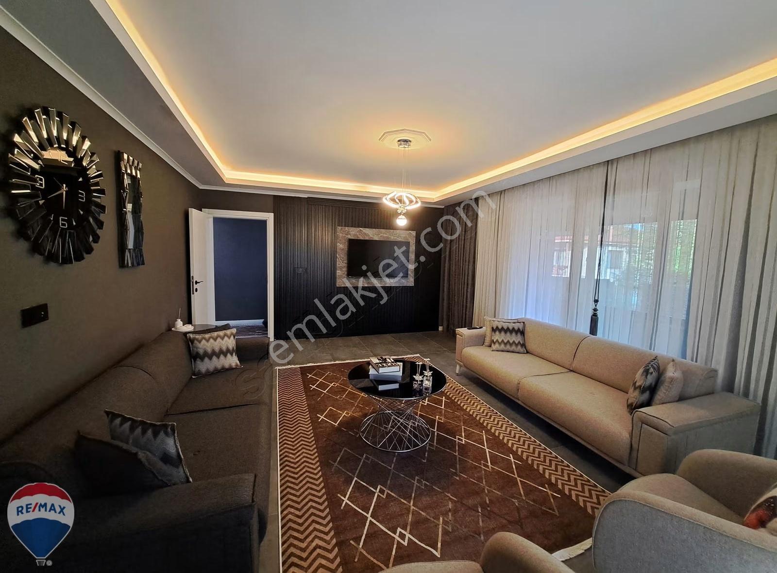 Remax Mavi'den Adapazarı'na 10 Dk, 351 M²arsada 3+1, Müstakil Ev - Görsel 2