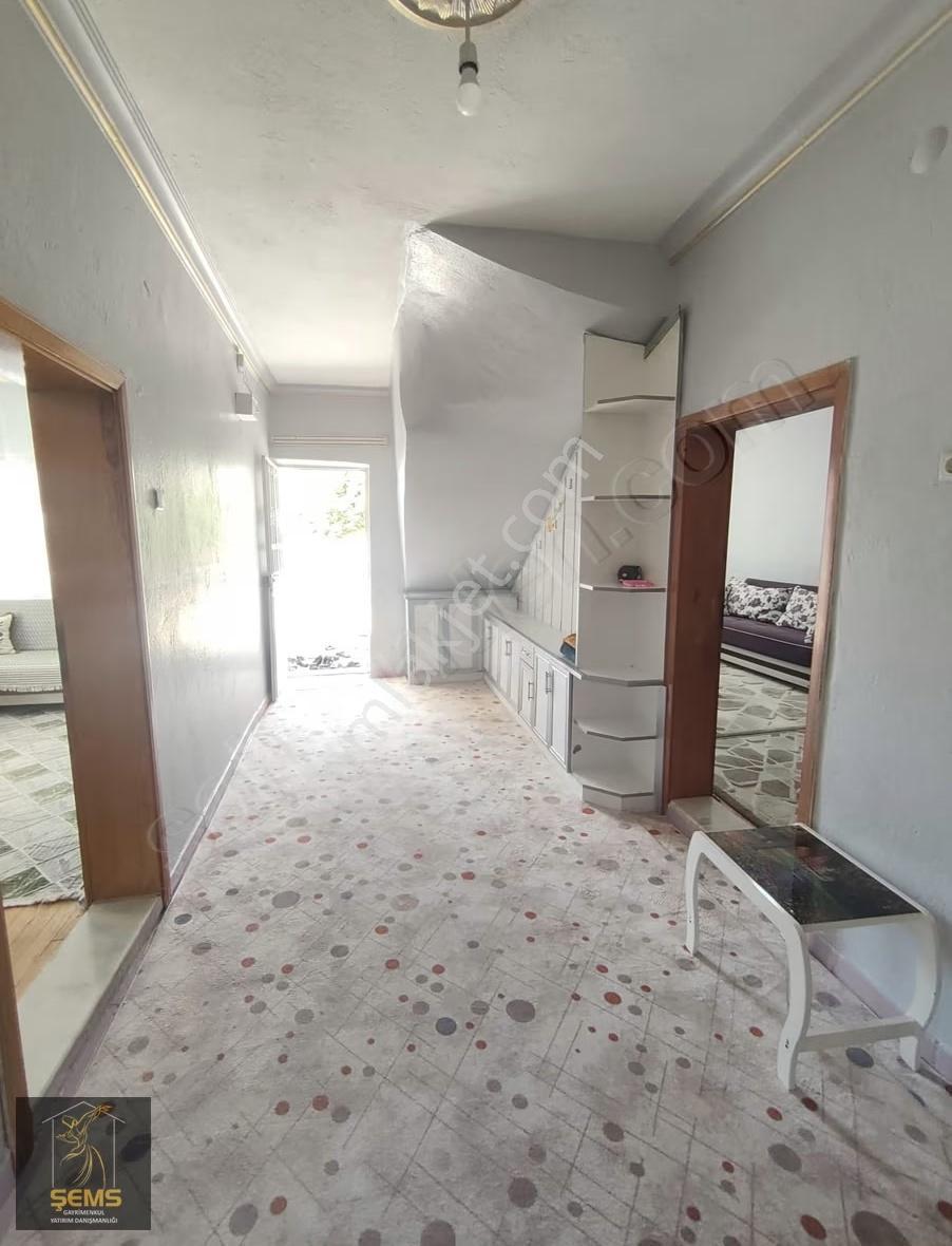 Bahçeli 2 Adet Müstakil Ev Ve Arsası - Görsel 14