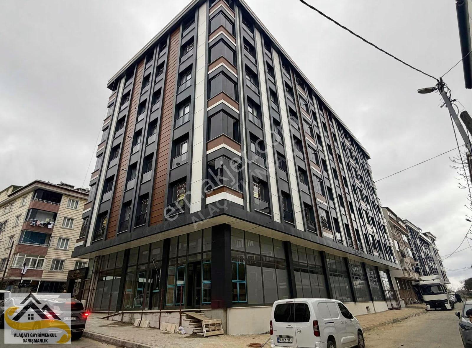 Alacatı İnş Gazi Mah 2+1 Site De Otoparklı Kiralik Daire