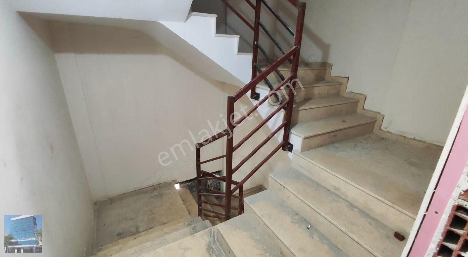 Bayraklı Mansuroğlu Mah. Satılık 3+1 Çift Cephe Ferah Daire - Görsel 32