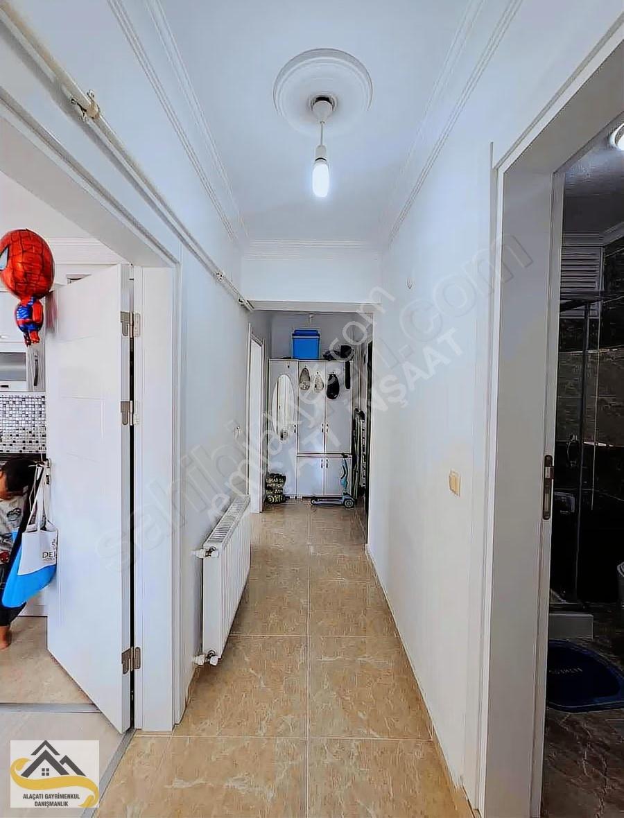 Alaçatı Dan Karasu Azizye Mah 80 M2 Denize Sıfır 1.kat 6/10 Yaş - Görsel 15