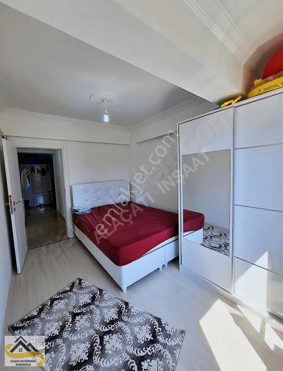 Alaçatı Dan Karasu Azizye Mah 80 M2 Denize Sıfır 1.kat 6/10 Yaş - Görsel 6