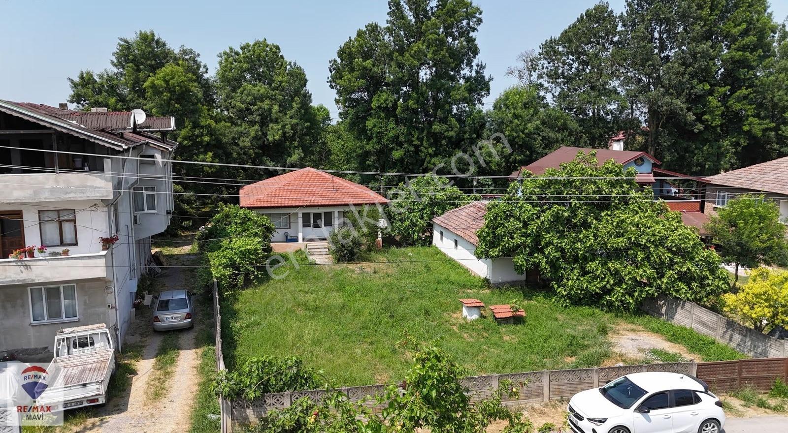 Re/max Mavi'den Adapazarı Budaklarda Satılık Müstakil Ev - Görsel 2