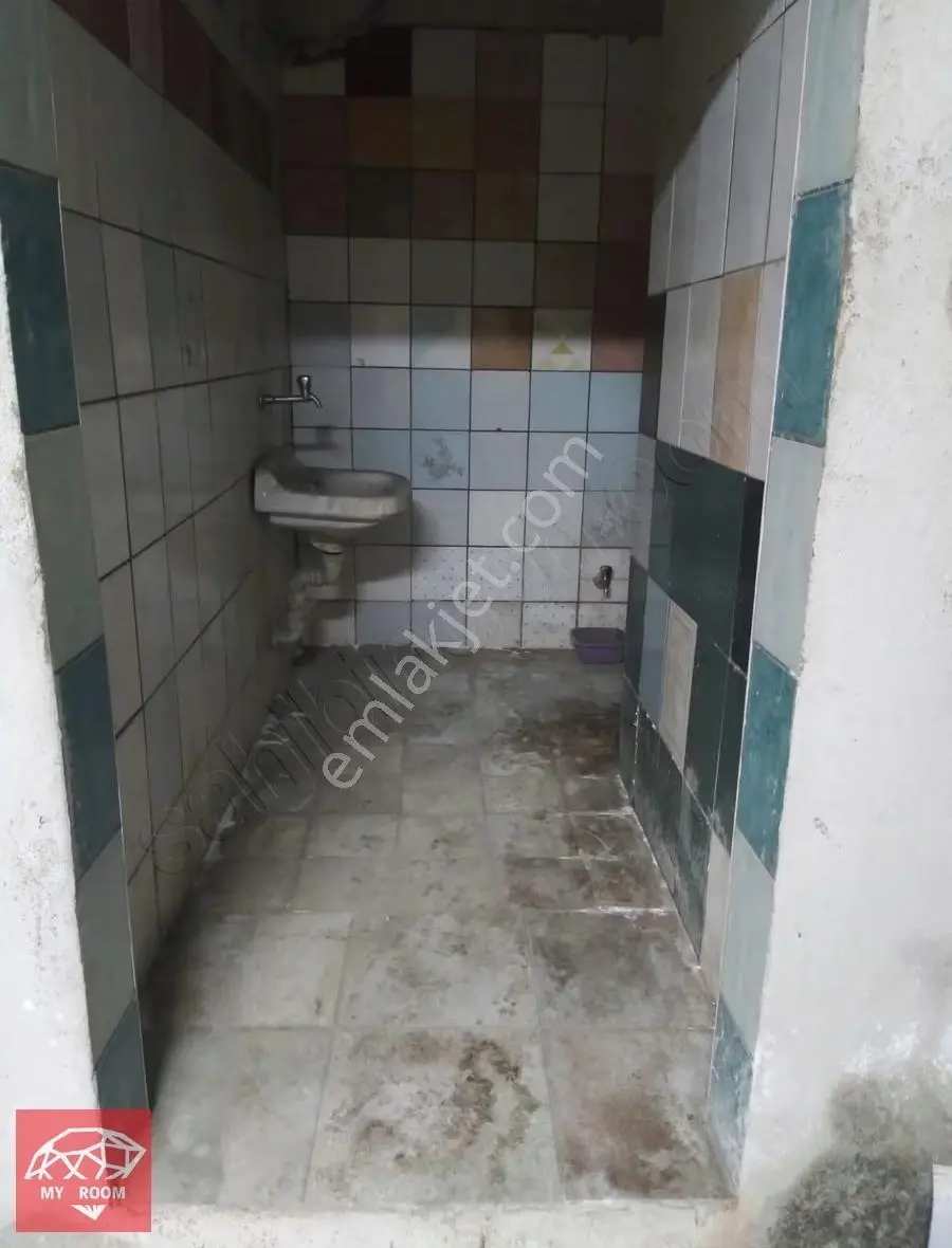 Ümraniye Cemilmeriç Mahallesinde 150 M2 Kiralık İş Yeri Depo - Görsel 4