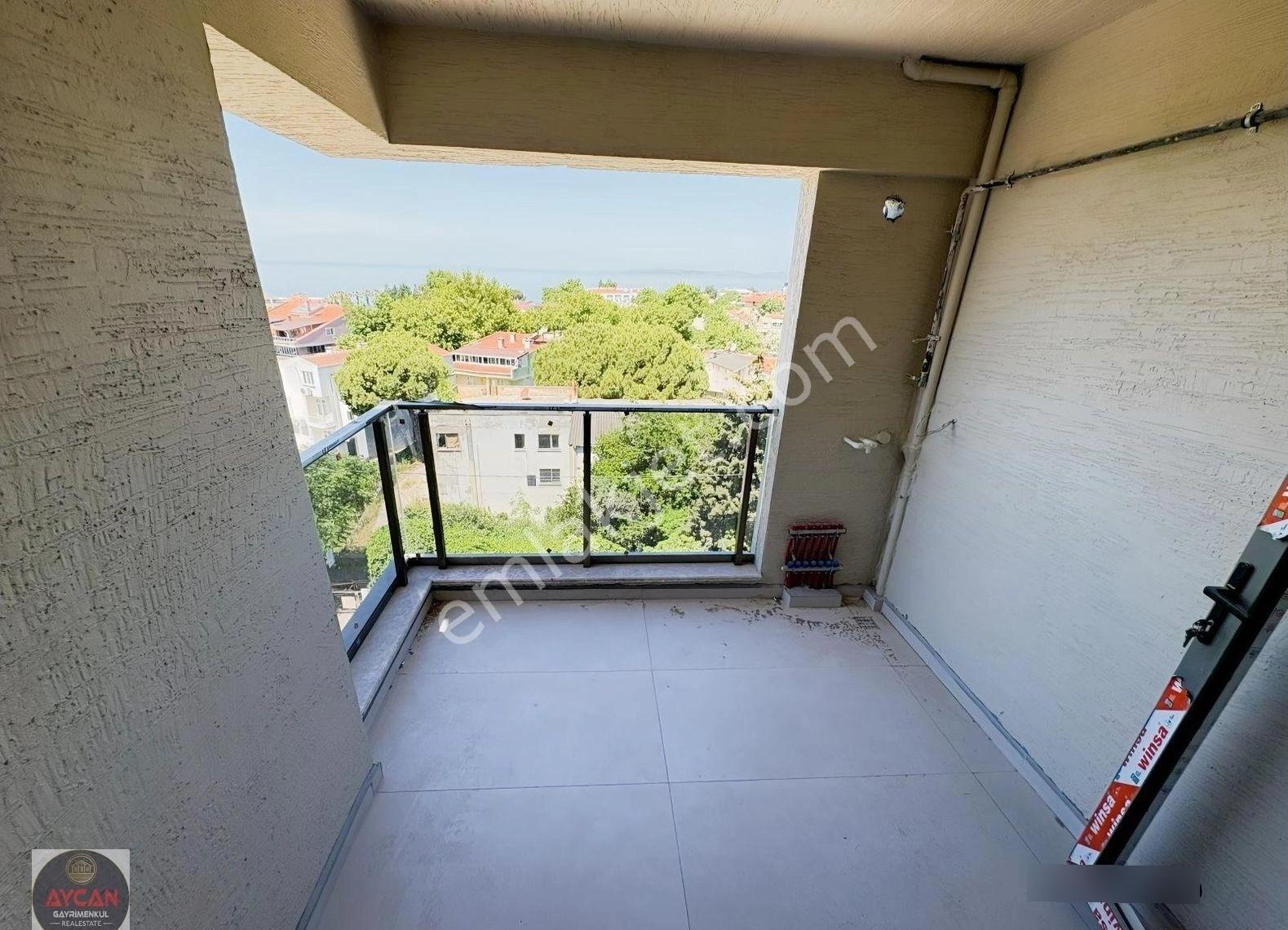 Erdek Zübeyde Hanım Caddesinde Satılık 3+1 Deniz Manzaralı Daire - Görsel 11