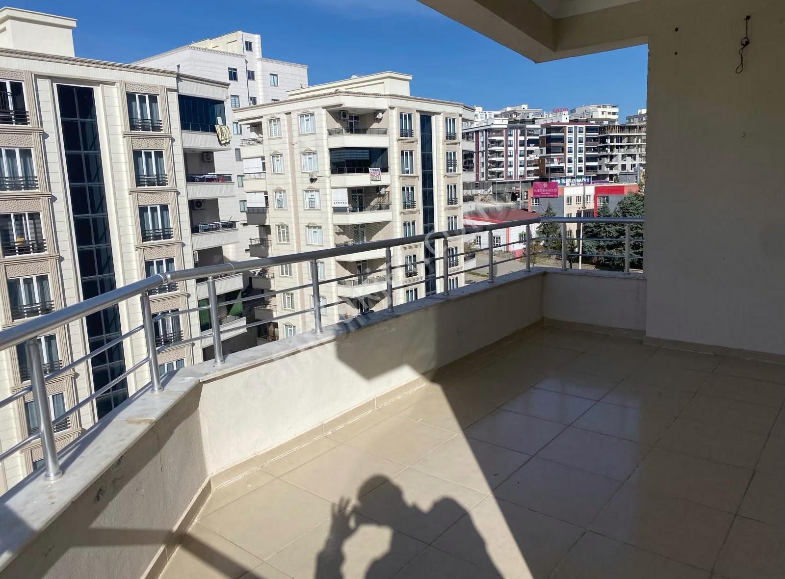 Doğukent Çocuk Oyun Dünyası Üstü Satılık 3+1 Bakımlı Daire. - Görsel 20