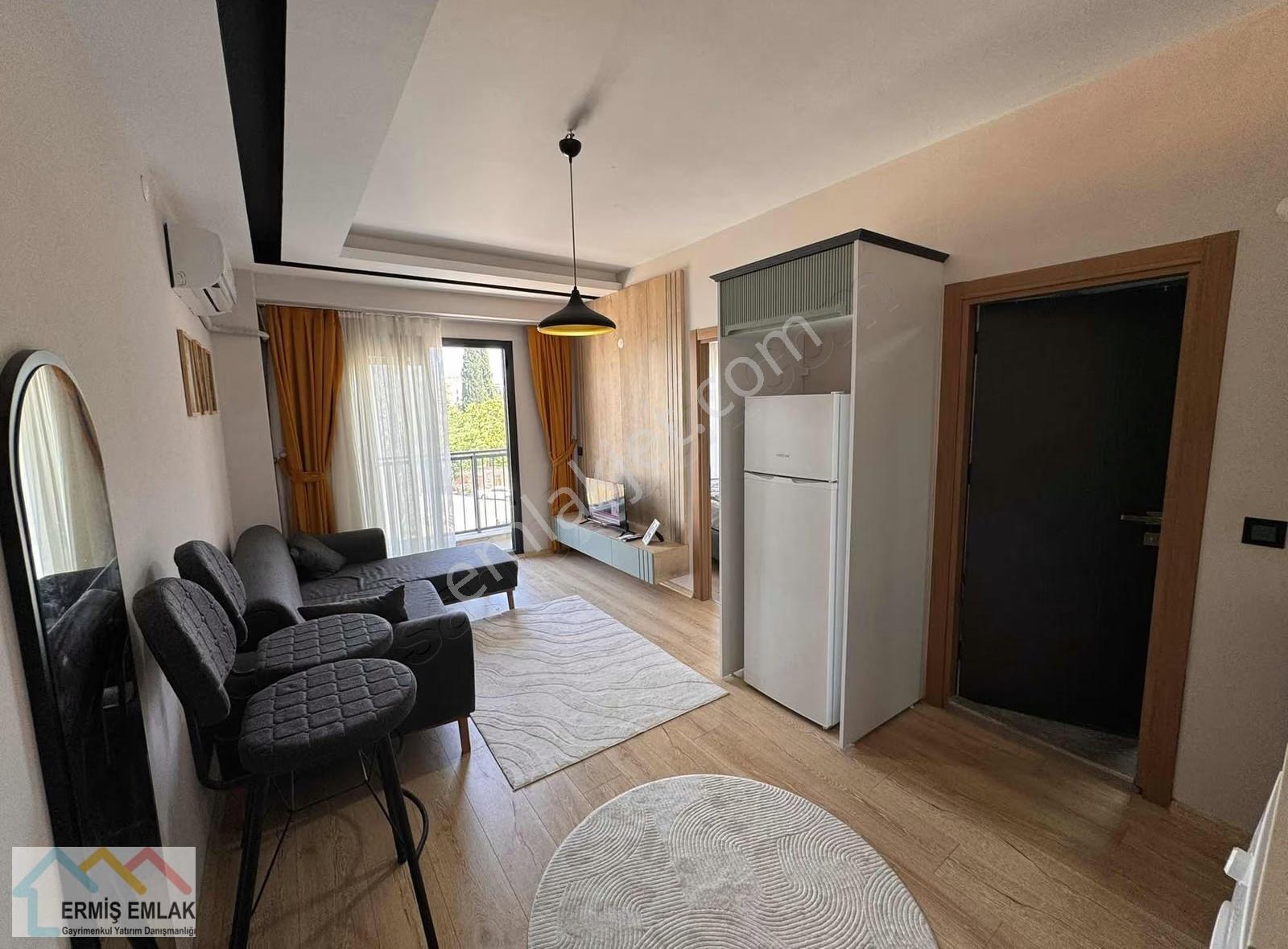 Buca'nın En Prestijli Binası Eşyalı Kiralık 1+1 Daire - Görsel 20