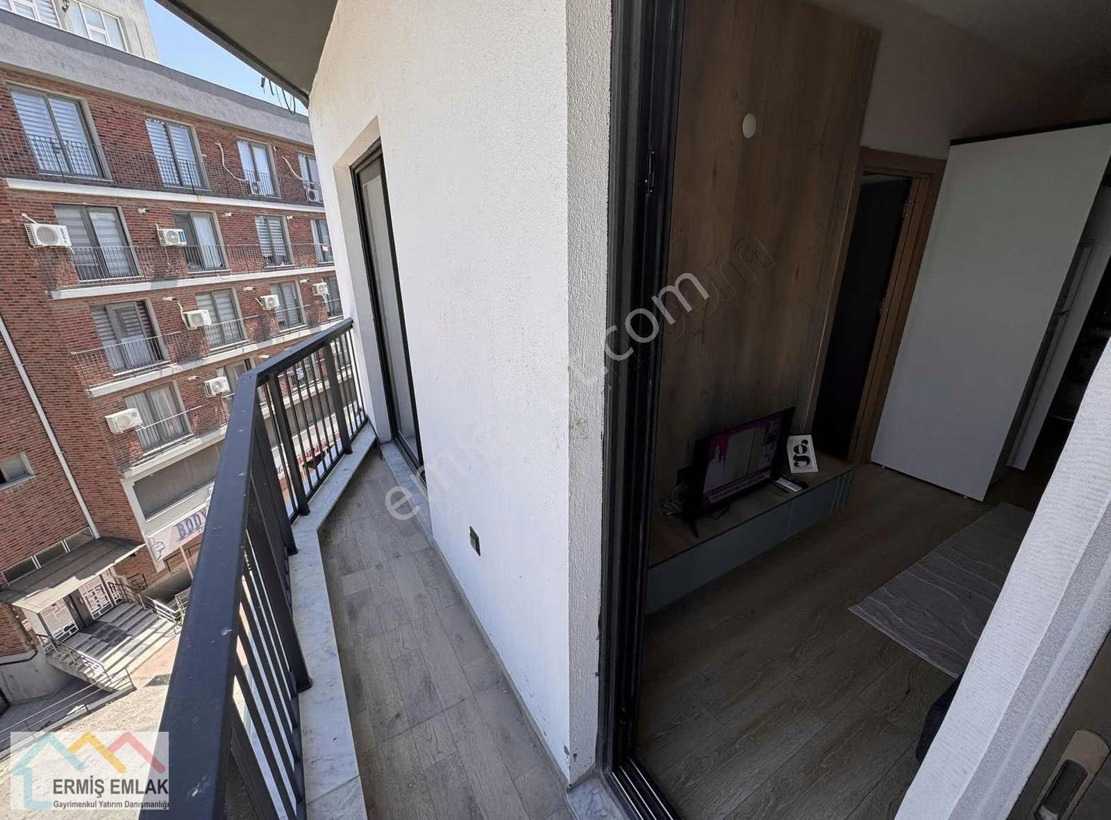 Buca'nın En Prestijli Binası Eşyalı Kiralık 1+1 Daire - Görsel 26