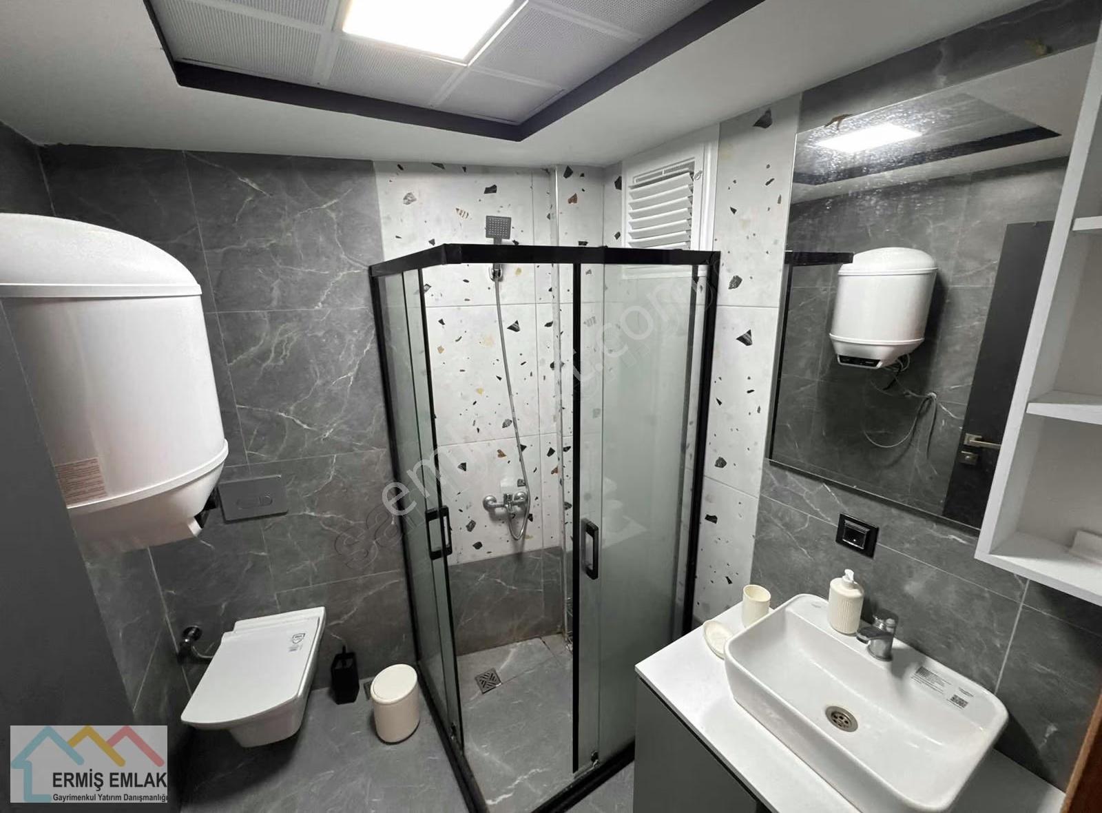 Buca'nın En Prestijli Binası Eşyalı Kiralık 1+1 Daire - Görsel 17