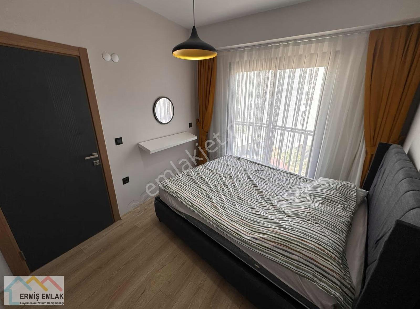 Buca'nın En Prestijli Binası Eşyalı Kiralık 1+1 Daire - Görsel 14