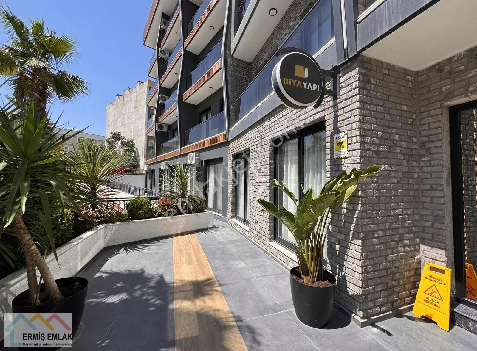 Buca'nın En Prestijli Binası Eşyalı Kiralık 1+1 Daire - Görsel 5