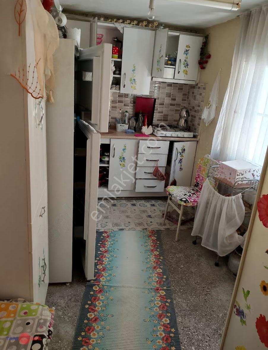 Bergama Atmaca Mahallesinde Aslanlı Cami Yanında Satılık Ev - Görsel 12