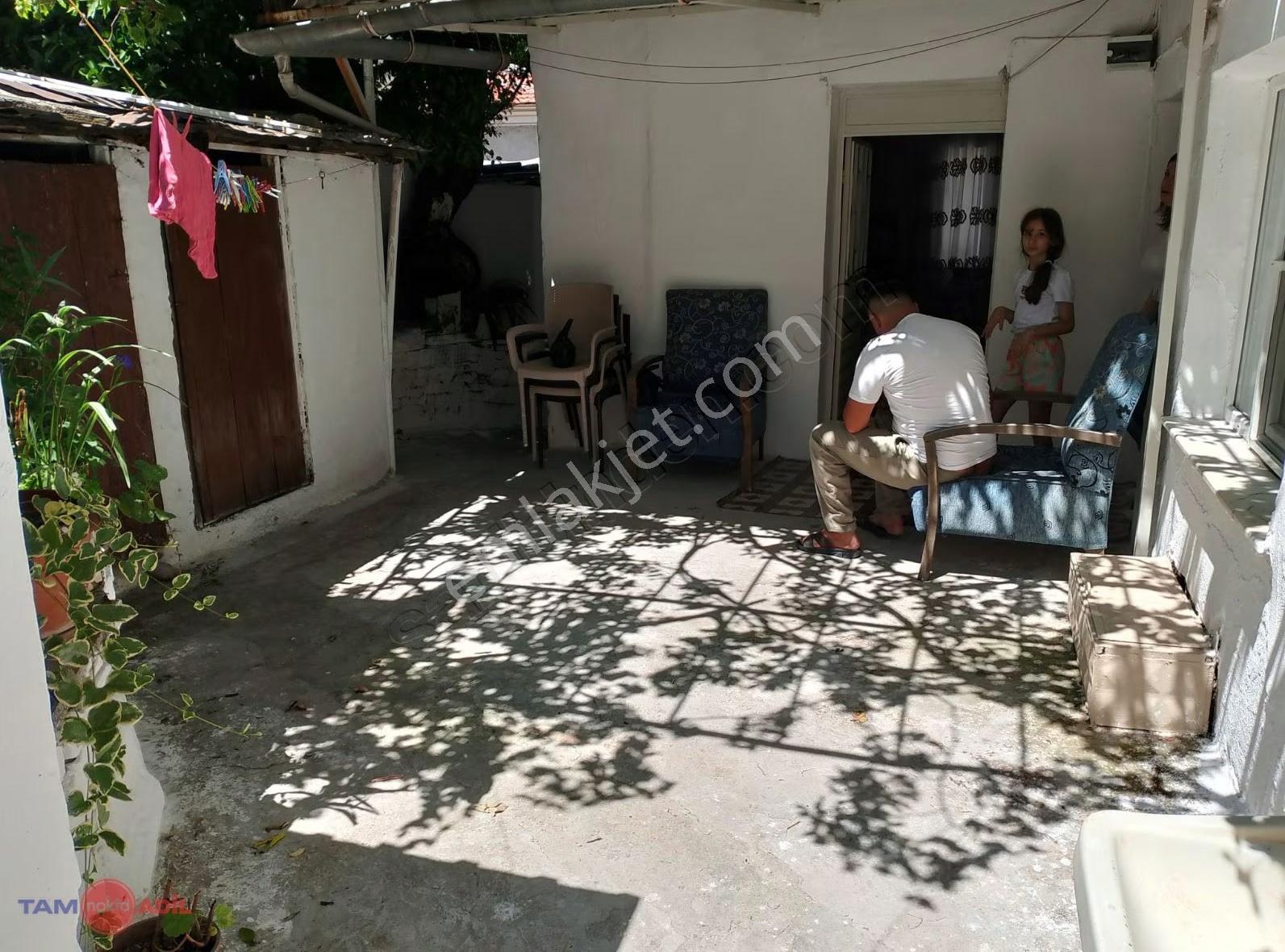 Bergama Atmaca Mahallesinde Aslanlı Cami Yanında Satılık Ev - Görsel 8