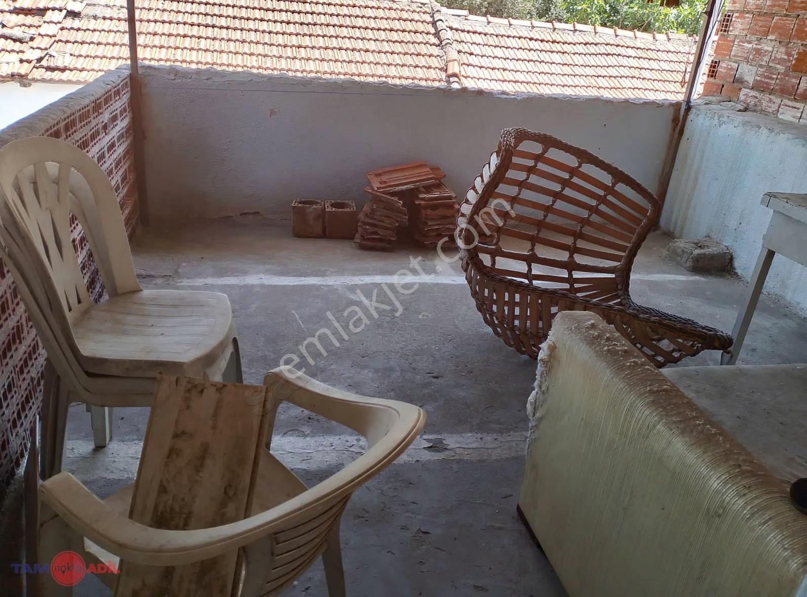 Bergama Selçuk Mahallesinde Satılık Müstakil Ev - Görsel 14