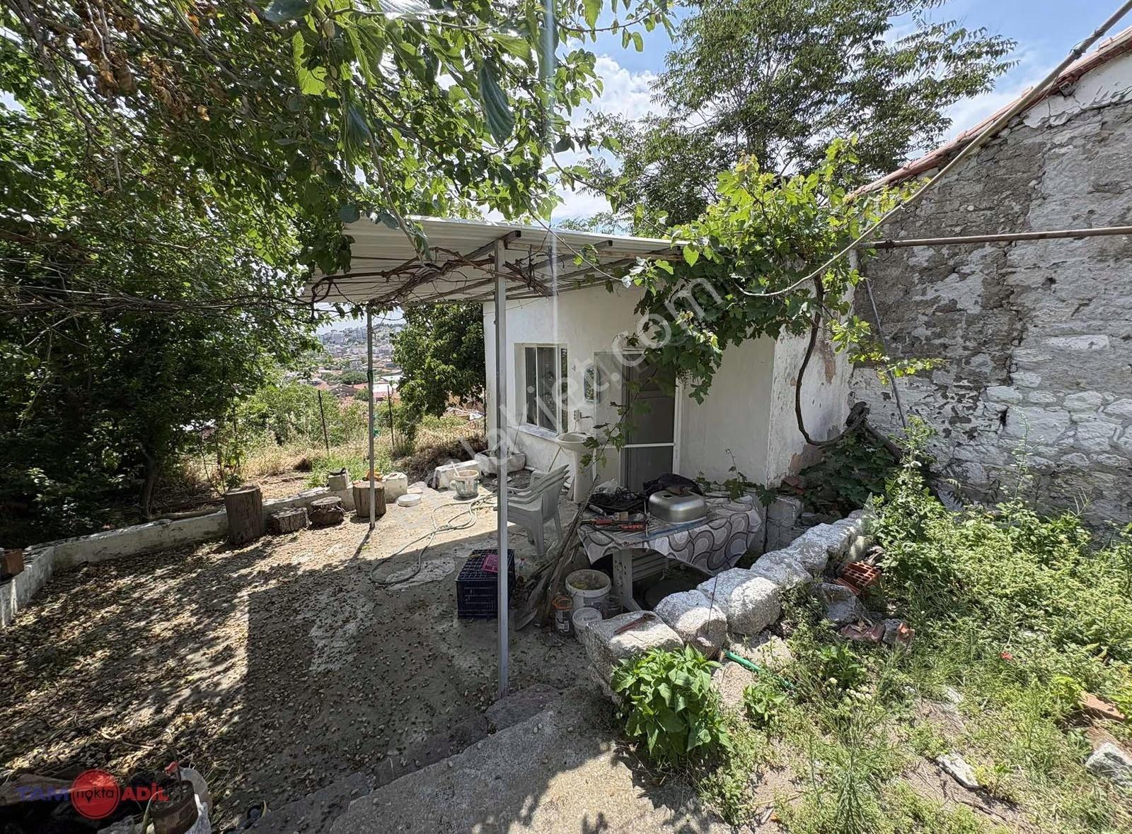 Bergama Ulucami Mahallesinde 225 M2 Satılık Taşev - Görsel 6