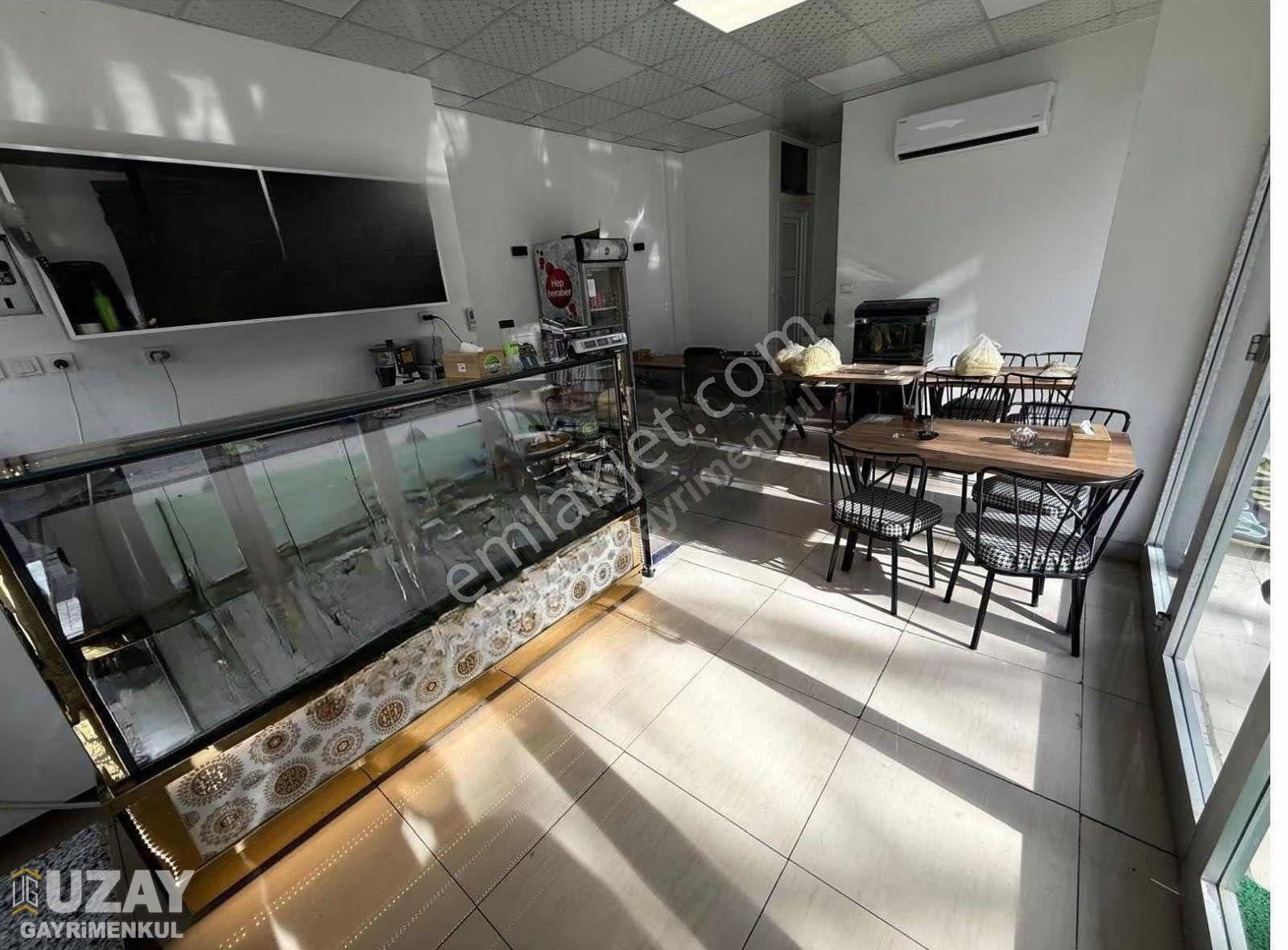 Uzay Konak'ta Satılık Köşe Dükkan (2 Katlı, 70m²) - Görsel 16