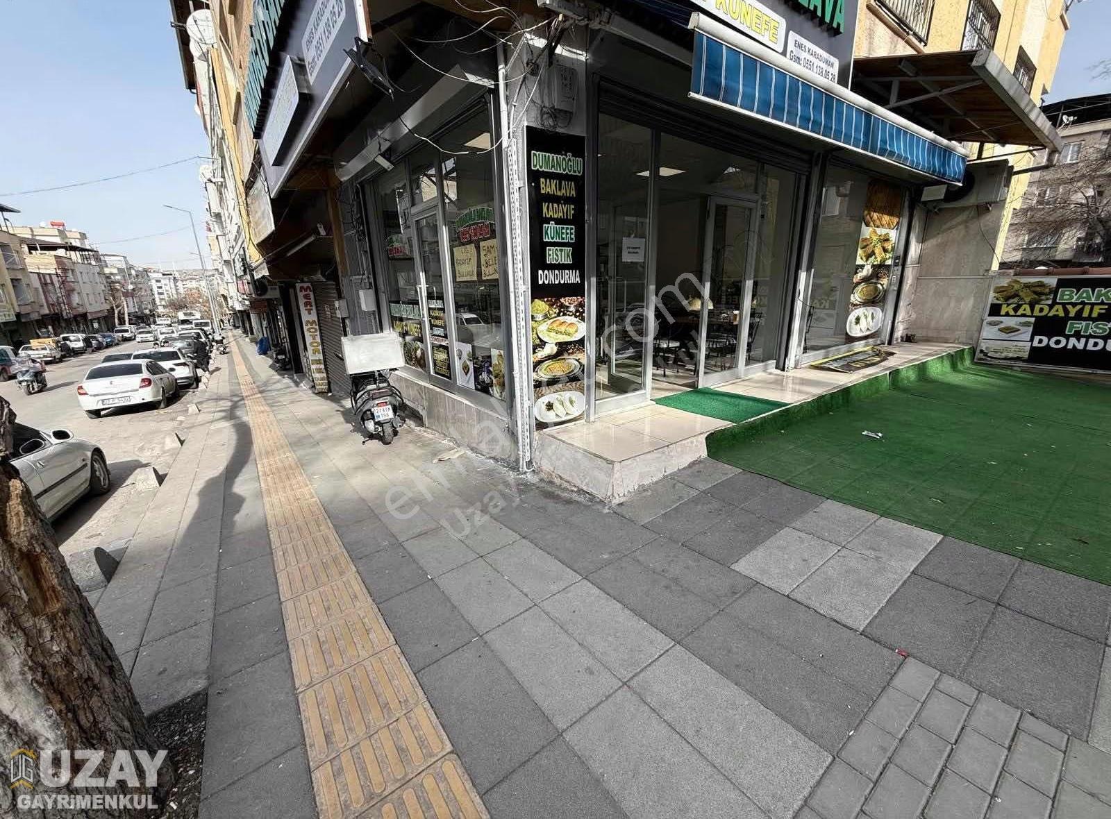 Uzay Konak'ta Satılık Köşe Dükkan (2 Katlı, 70m²) - Görsel 18