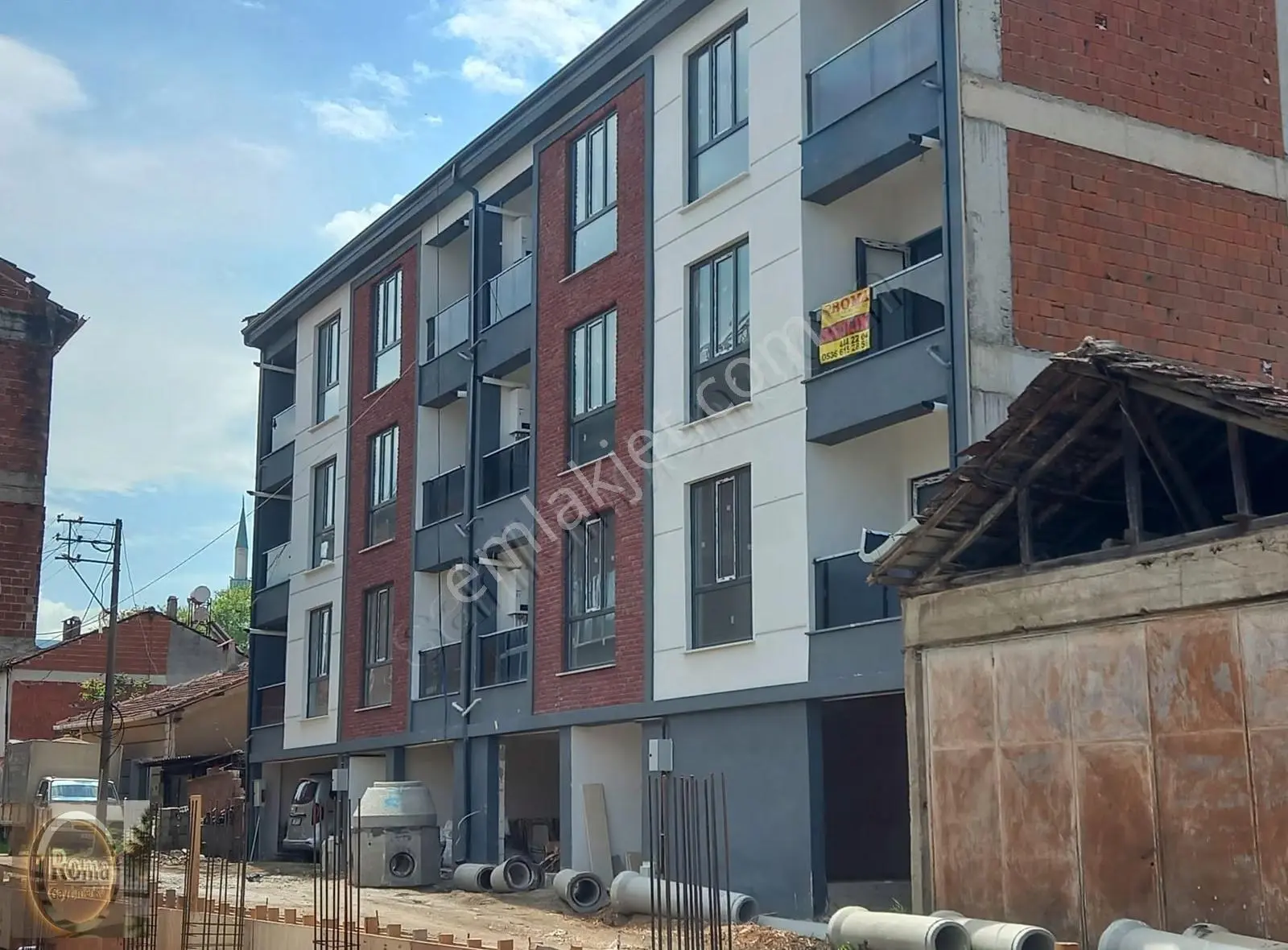 Roma' Dan Cerrah' Da Satılık Daire
