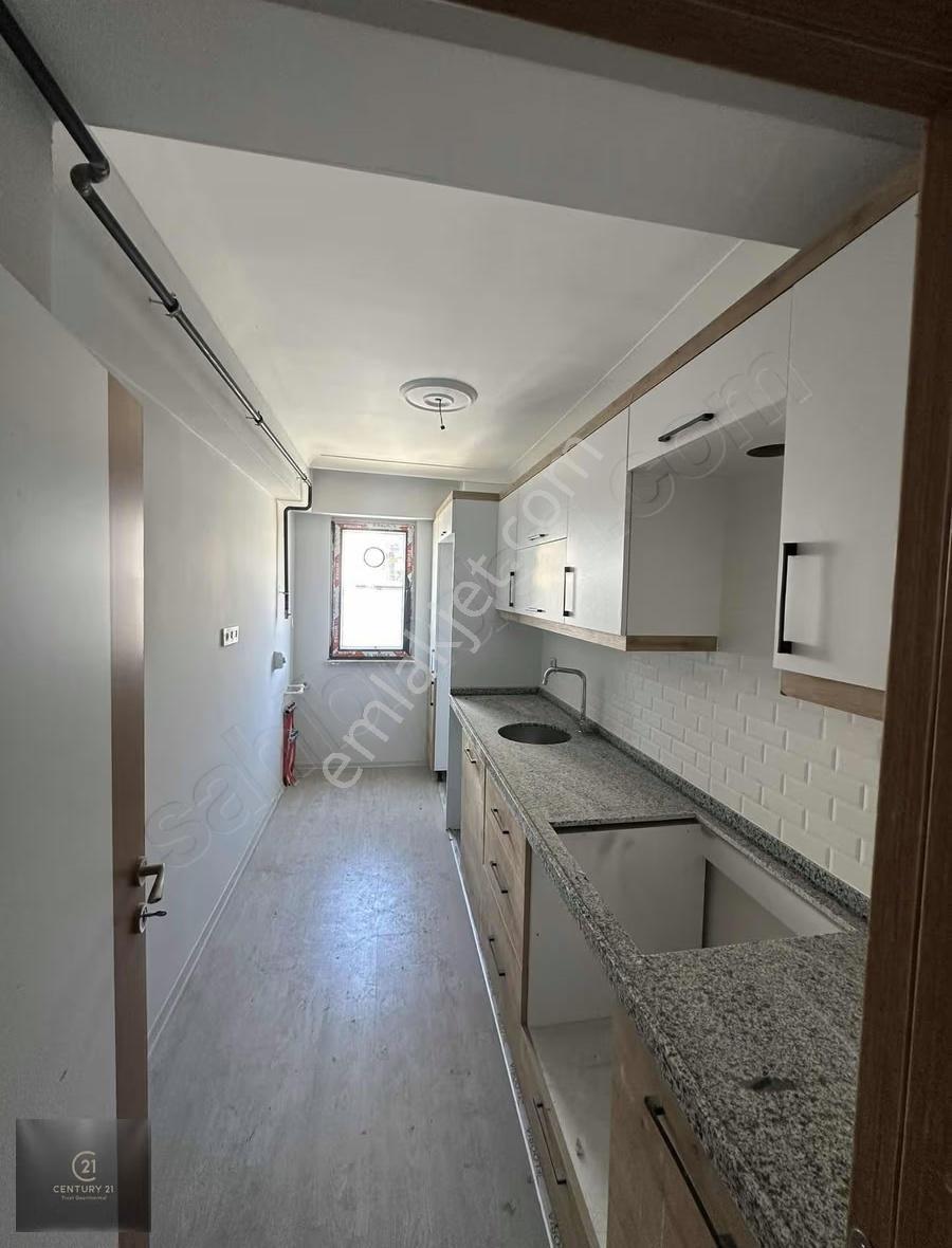 Yenimahallede Ara Kat Ayrı Mutfaklı Ferah 1+1 Kiralık Daire - Görsel 4