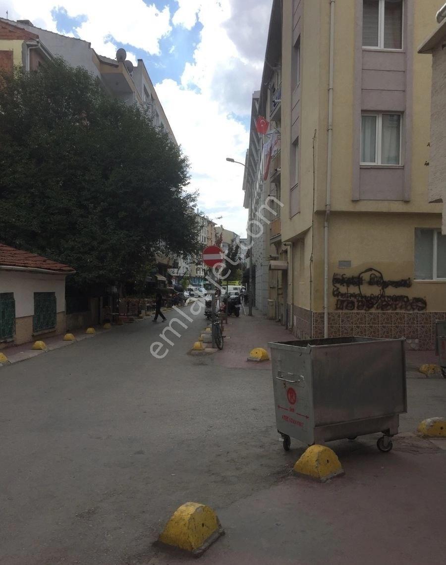 Eskibağlar Mahallesinde Kiralık Collesium Yakını 1+1 Daire - Görsel 4