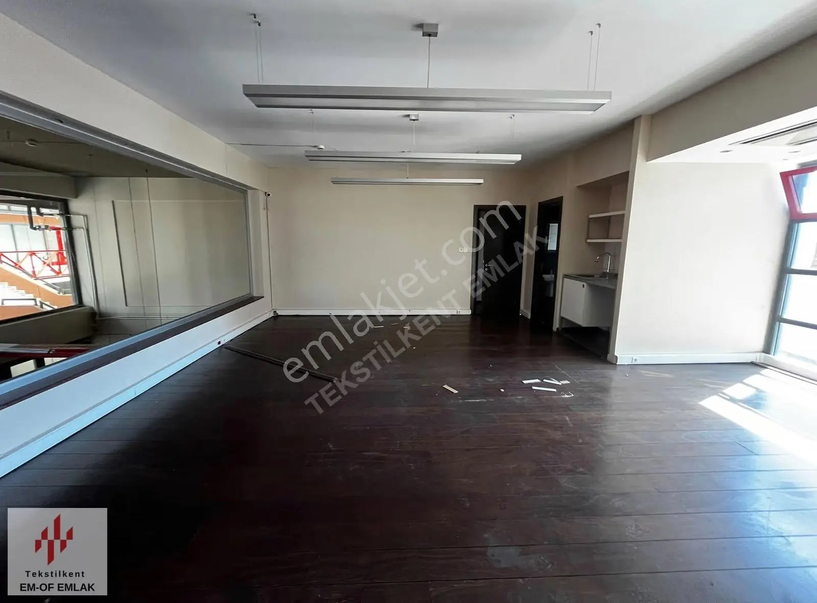 Merkezi Konumda İki Ofis Birleştirilmiş 290 M² Kiralık İş Yeri - Görsel 33