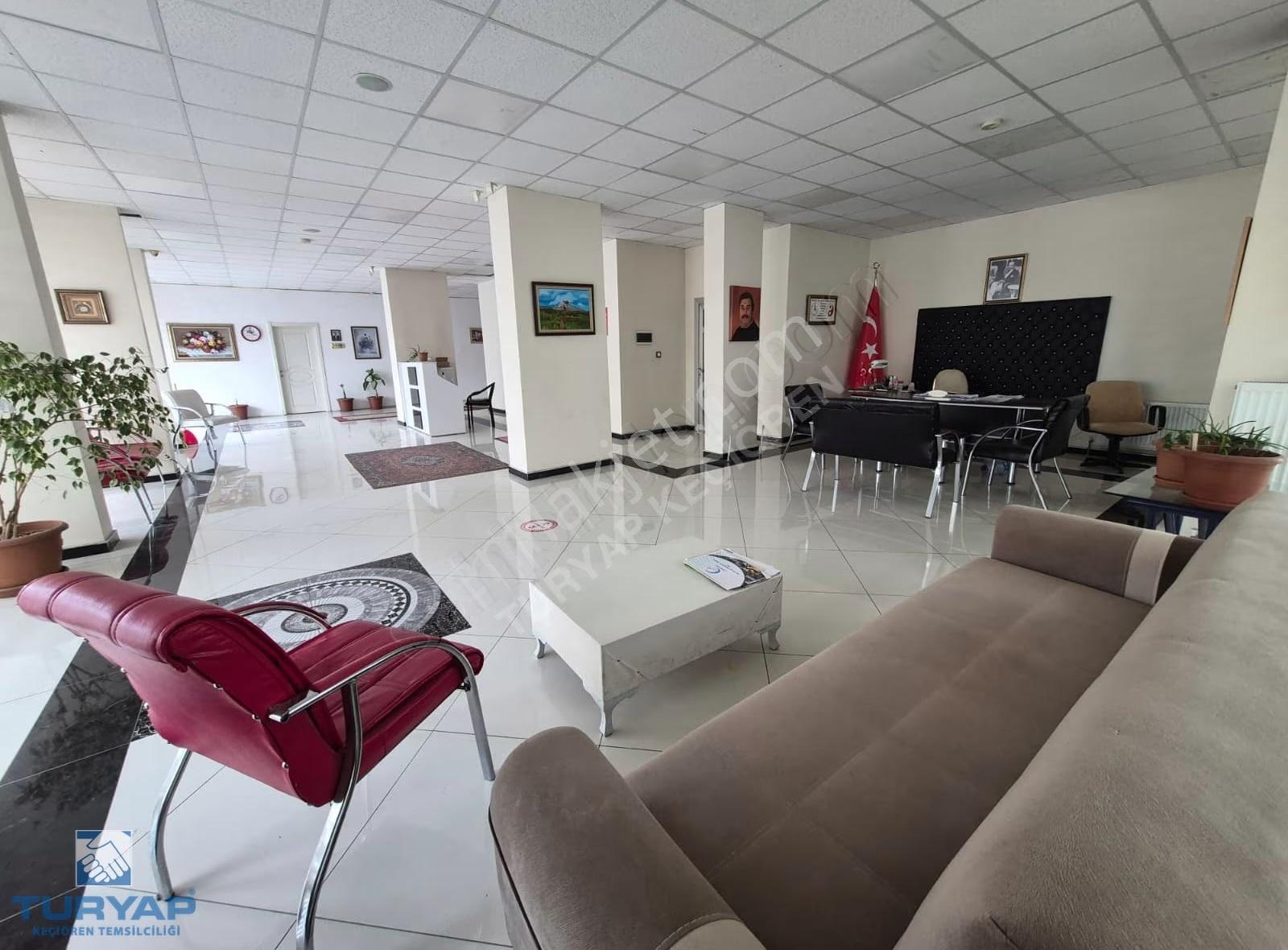 Cadde Üzeri 350 M2 Yüksek Kira Garantisi İle Satılık Dükkan
