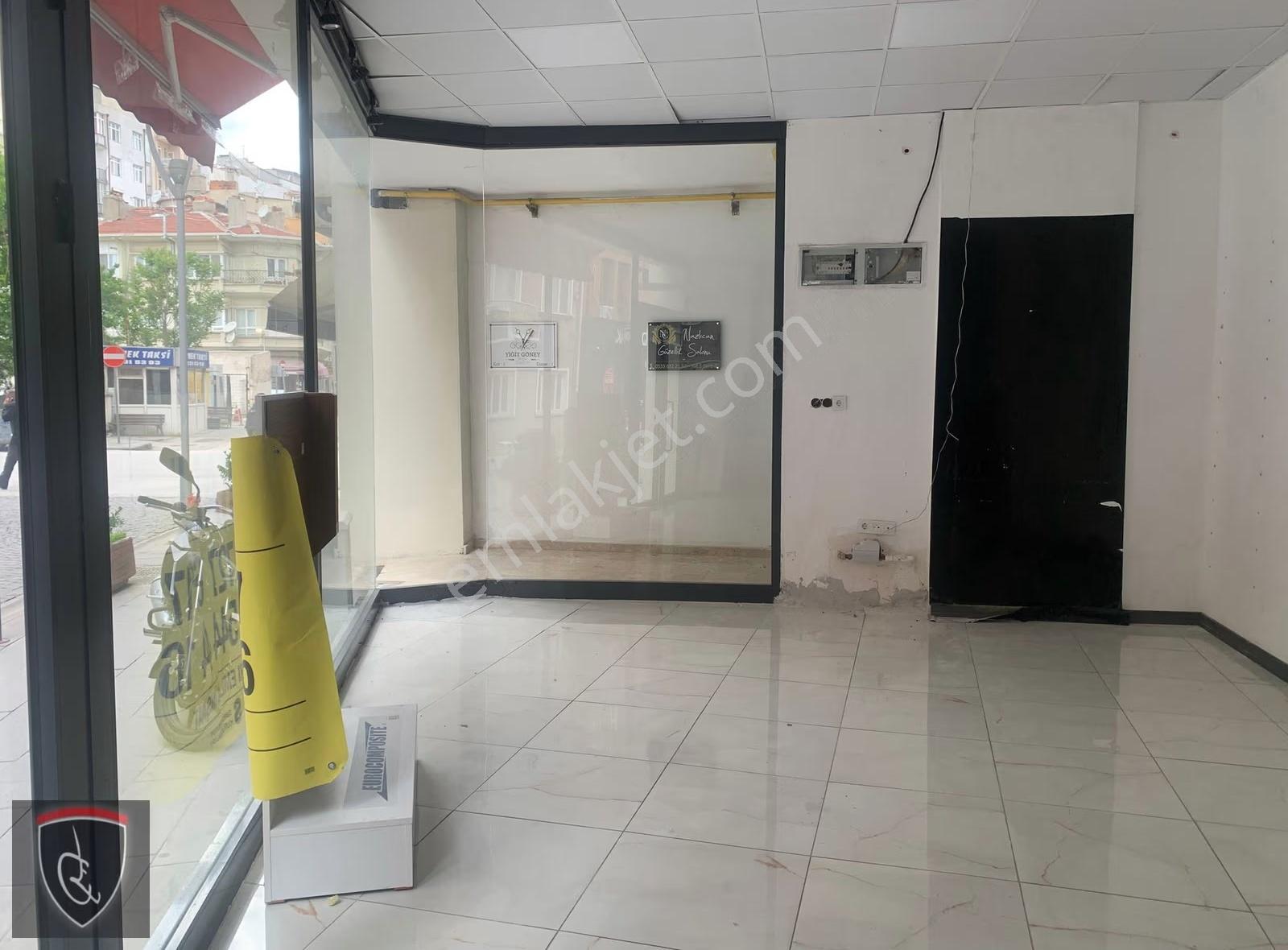 Reşadiye Esnaf Sokağında 187m2 Kiralık Dükkan - Görsel 18
