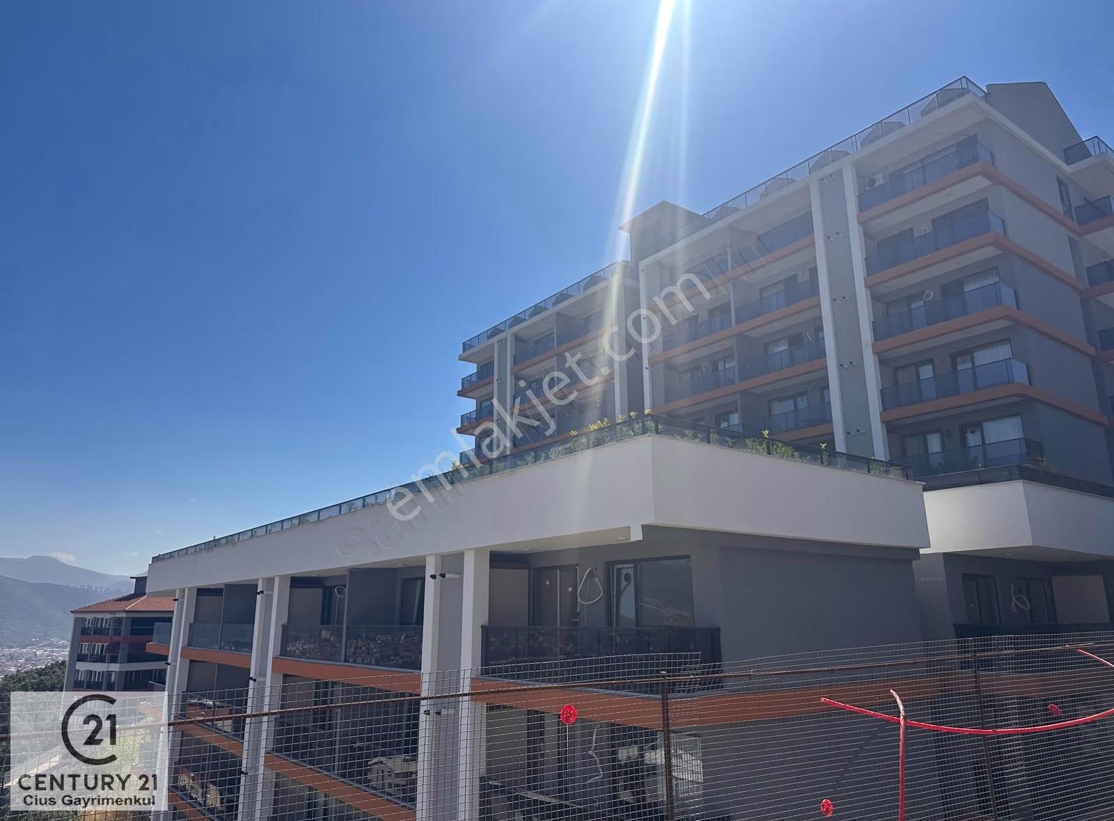 C21 Cius; Site İçerisinde Deniz Manzaralı 1+1 Eşyalı Kiralık