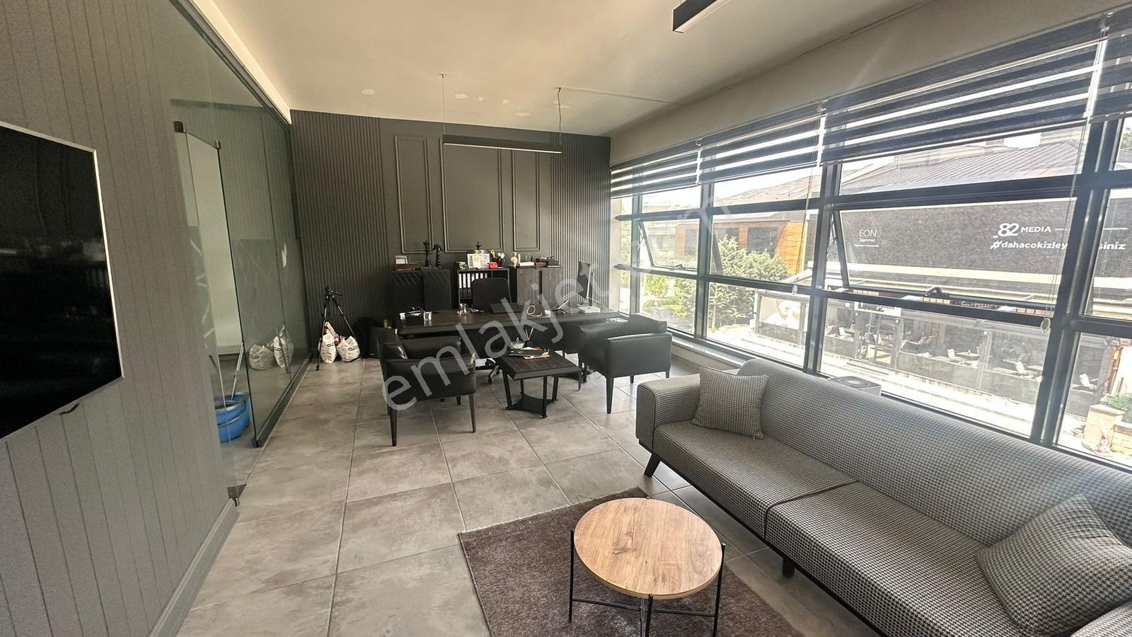 Talha Tozduman'dan Meram Kafeler Caddesi Devren Kiralık Ofis - Görsel 22