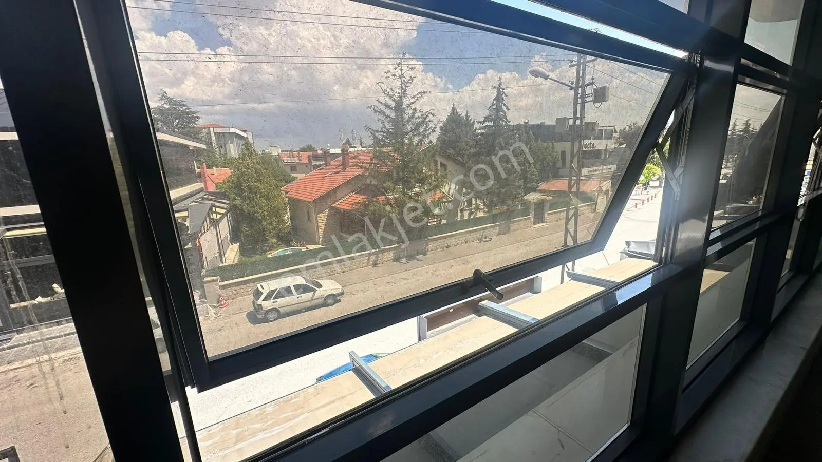 Talha Tozduman'dan Meram Kafeler Caddesi Devren Kiralık Ofis - Görsel 29