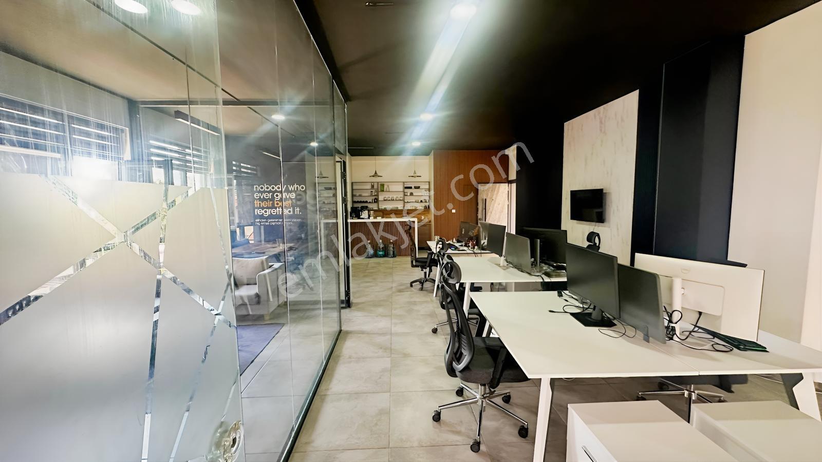 Talha Tozduman'dan Meram Kafeler Caddesi Devren Kiralık Ofis - Görsel 33