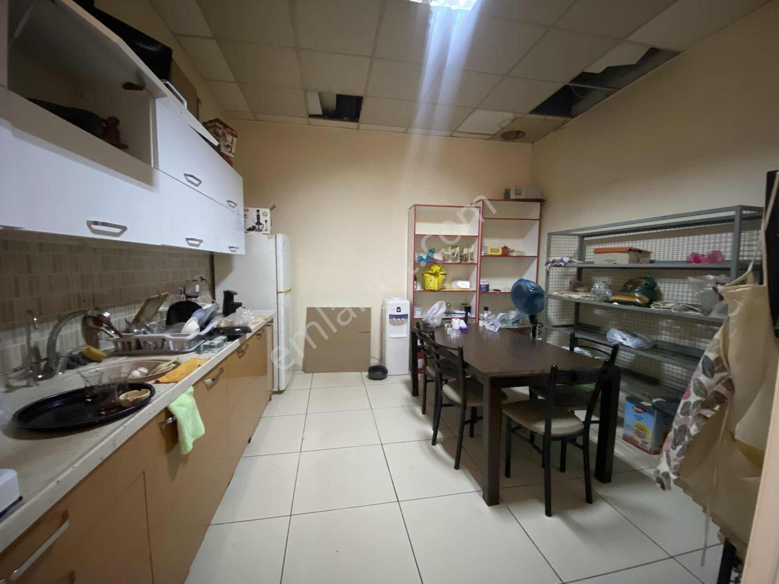 Remax Pin'den Batı Gazi Kemere Yakın 150 M2 Giriş Kat Dükkan - Görsel 11