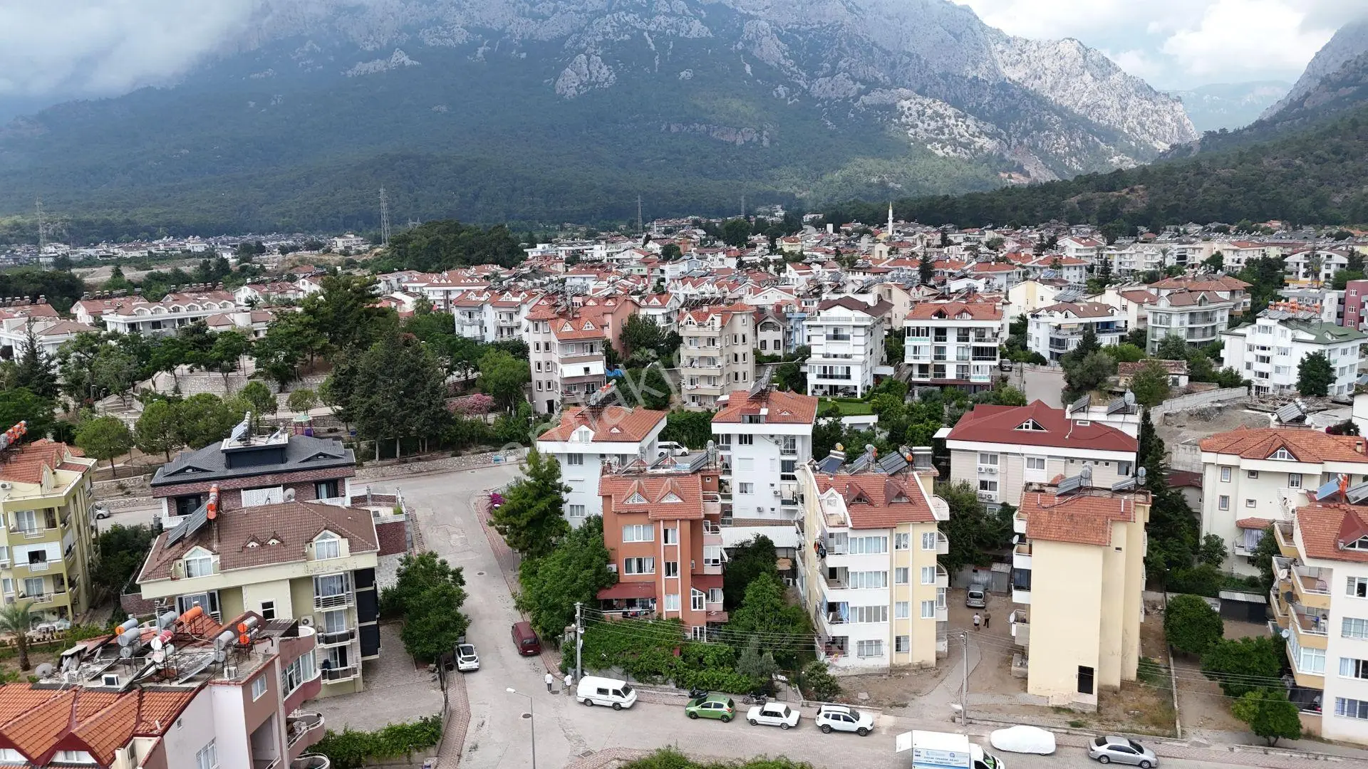 Kemer Arslanbucak Mahallesi'nde Satılık Çatı Piyesli 3+1 Dubleks Daire - Görsel 3