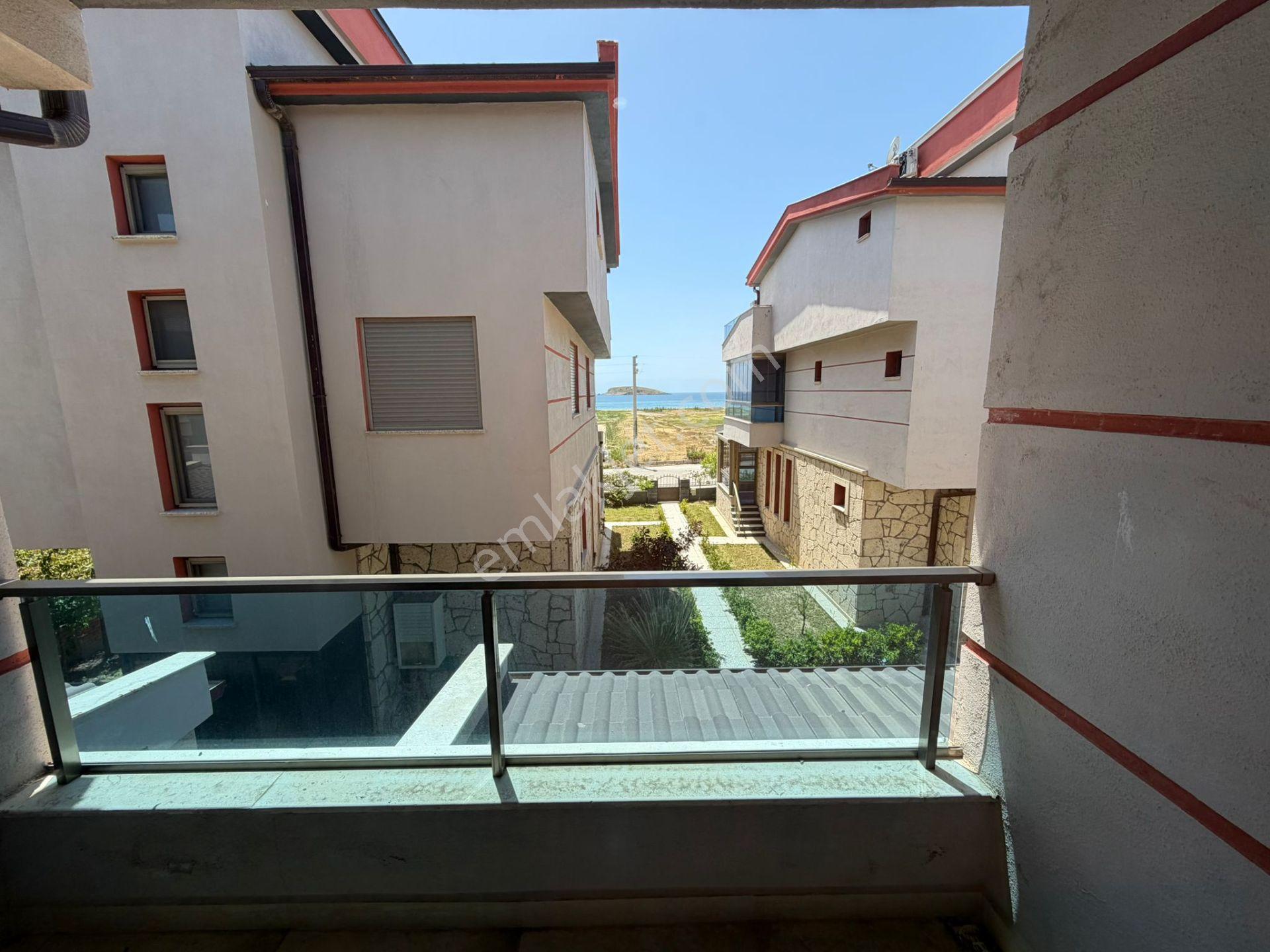 İzmir Gümüldür'de Denize Sıfır Site İçerisinde | Satılık Villa - Görsel 17