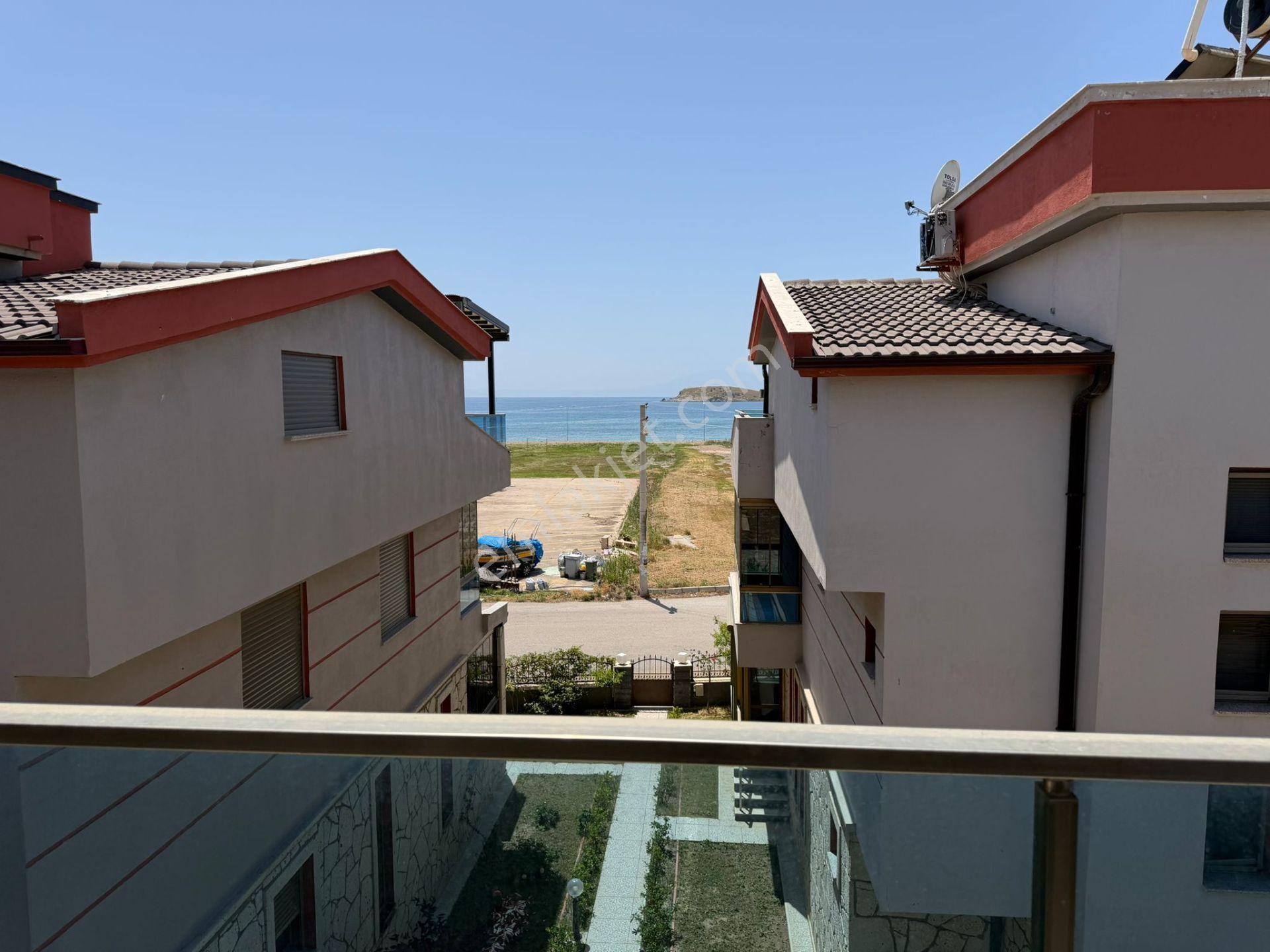 İzmir Gümüldür'de Denize Sıfır Site İçerisinde | Satılık Villa - Görsel 24