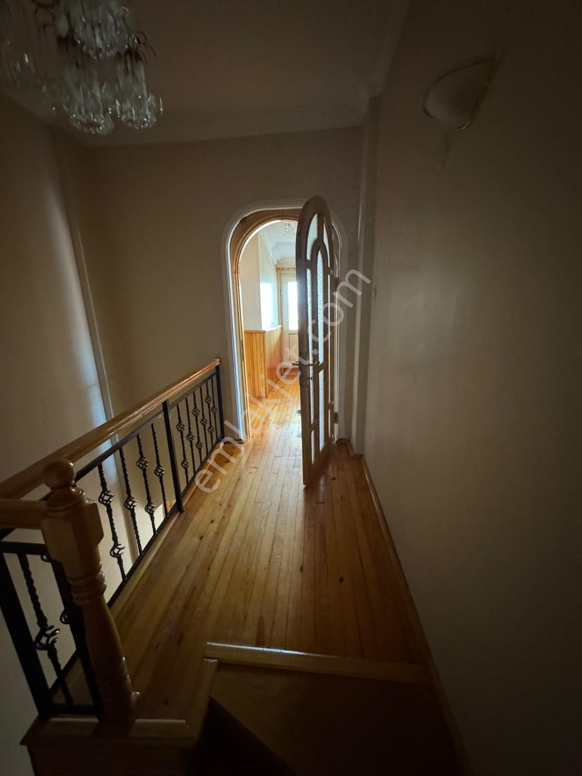 Bahçelievler'de Masrafsız, Kullanışlı 3+1 Dubleks Kiralık Daire - Görsel 18
