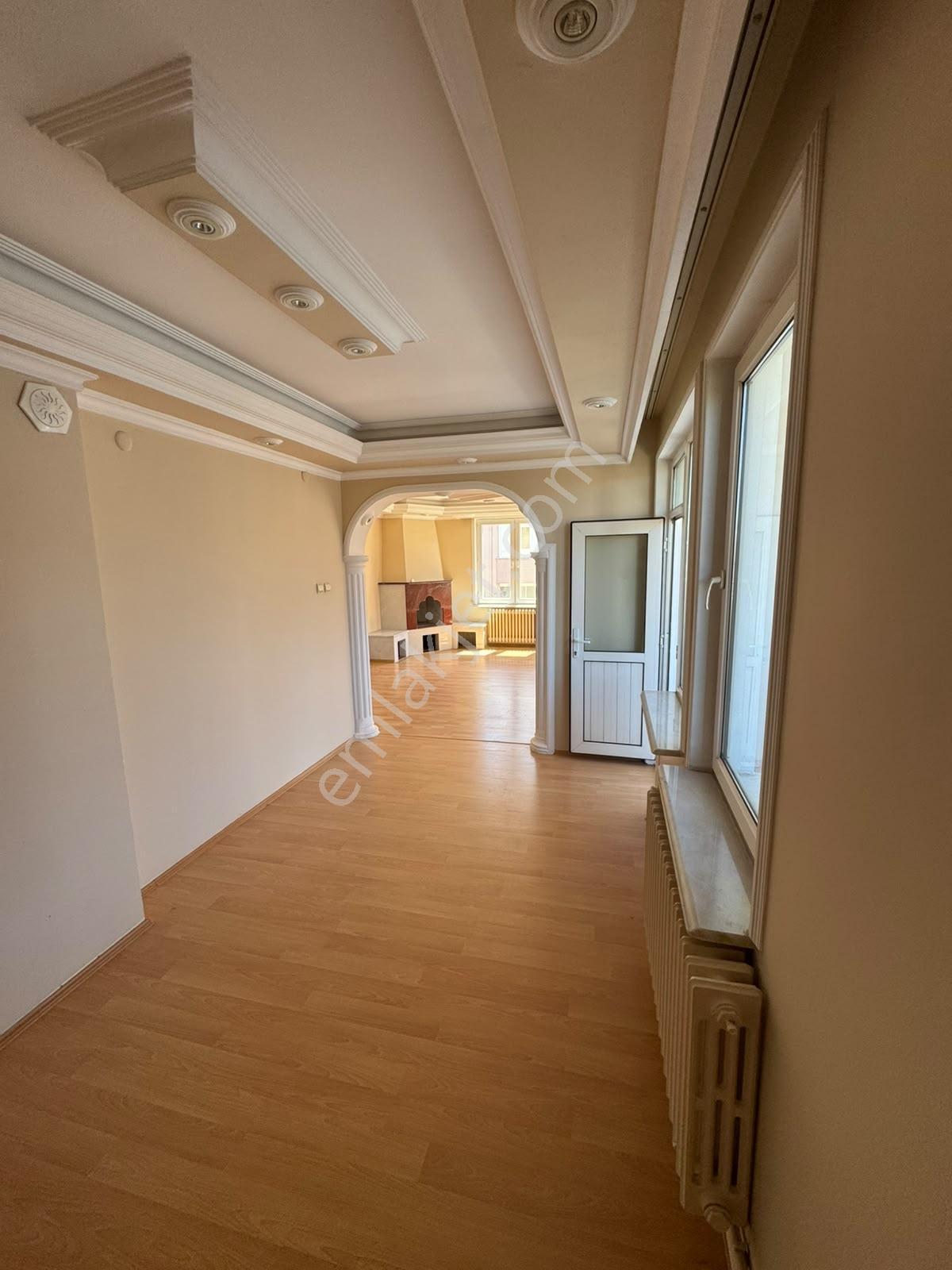 Bahçelievler'de Masrafsız, Kullanışlı 3+1 Dubleks Kiralık Daire - Görsel 4