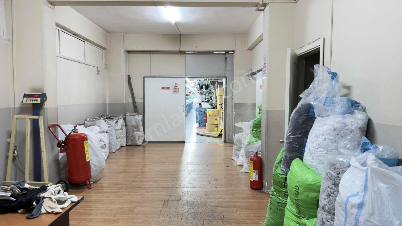 İkitelli Osb Giyim Sanatkarlar Sitesi 600m2 Satılık İş Yeri - Görsel 9