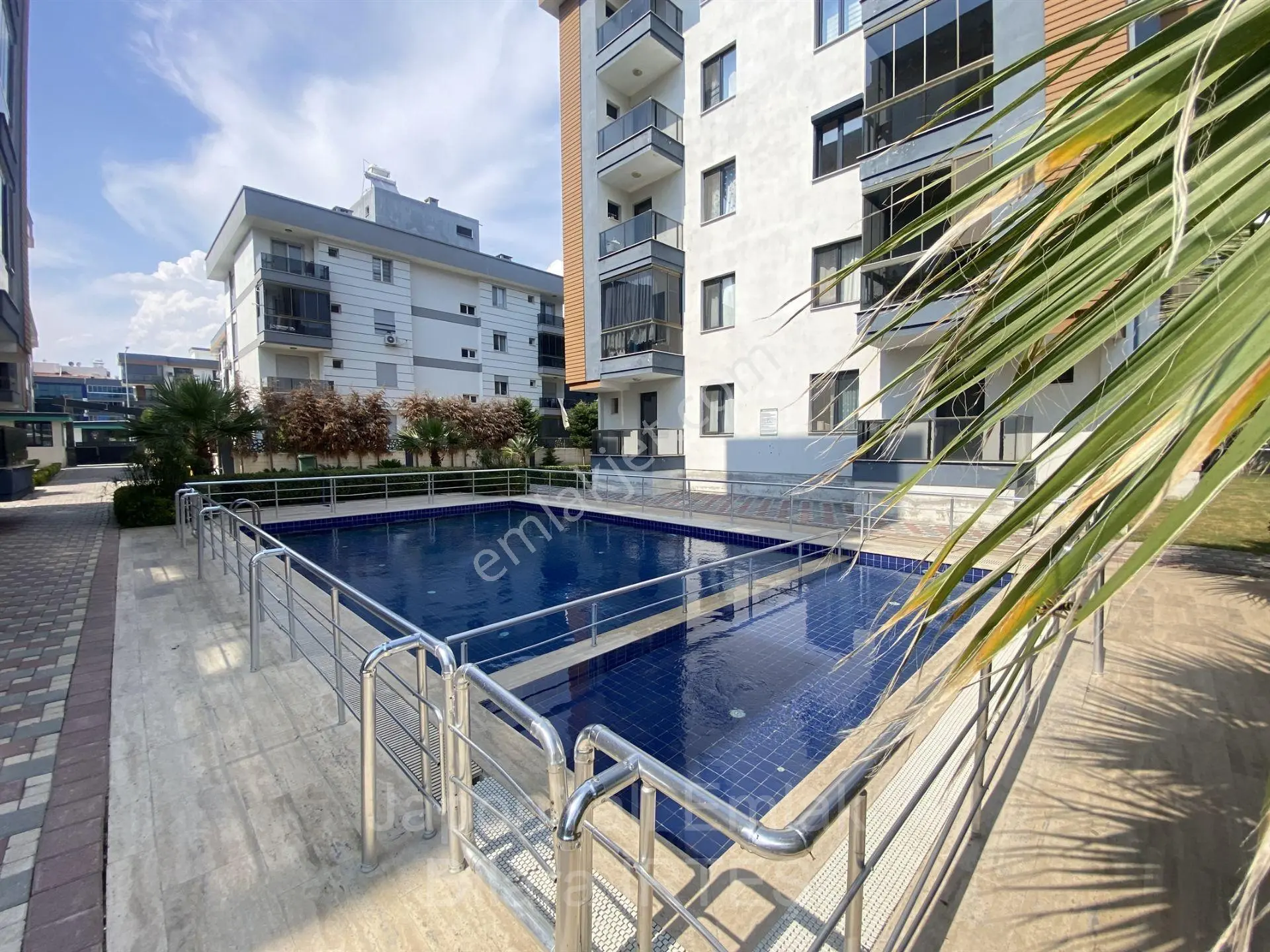 Torbalıda Havuzlu Site İçerisinde Lüks 2+1 Satılık Daire - Görsel 4