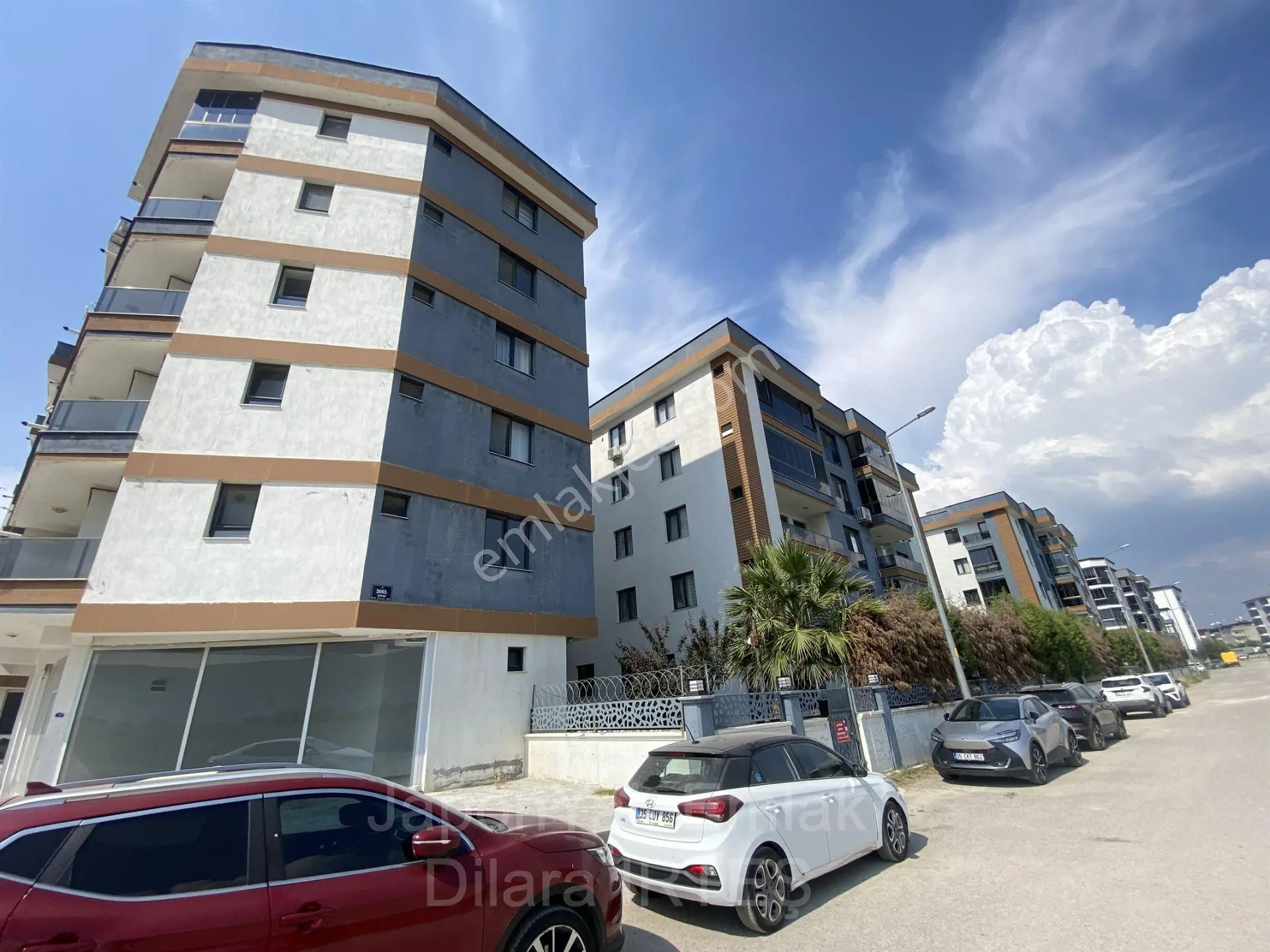 Torbalıda Havuzlu Site İçerisinde Lüks 2+1 Satılık Daire - Görsel 3